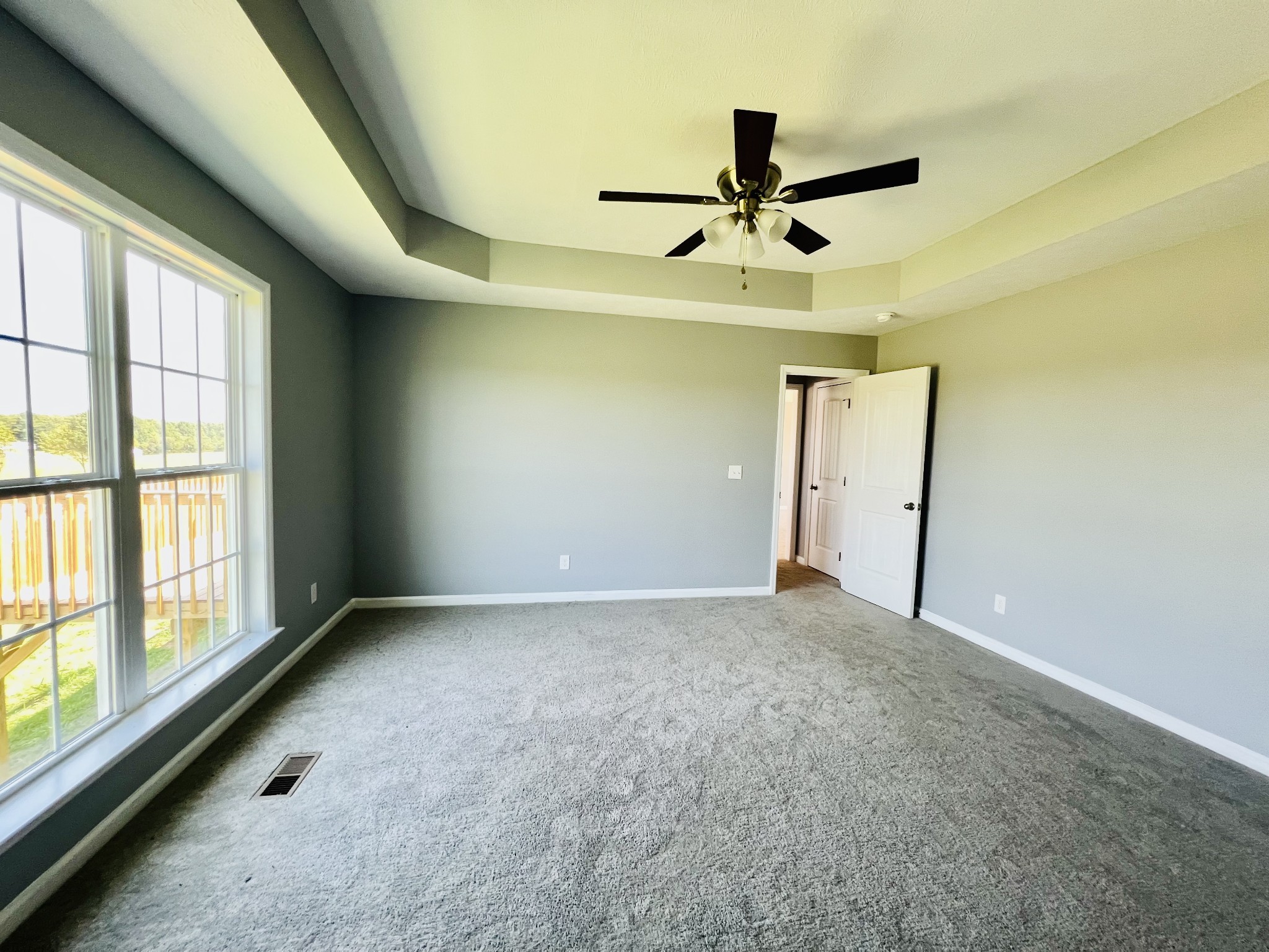 111 Glenhaven Ln Property Photo 11