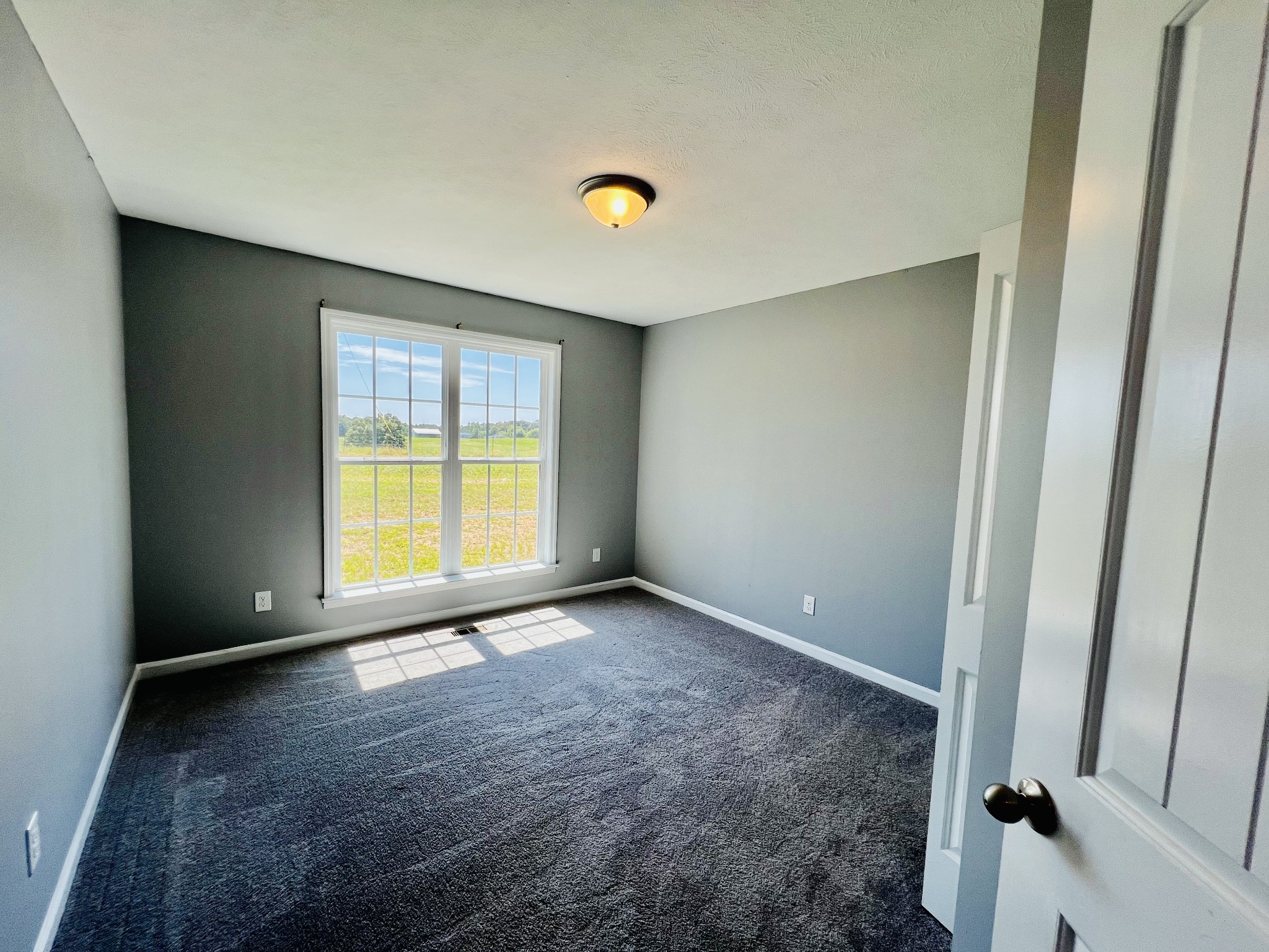 111 Glenhaven Ln Property Photo 14