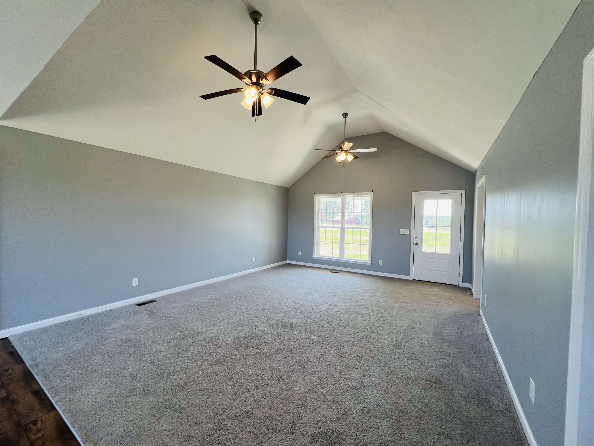 111 Glenhaven Ln Property Photo 23