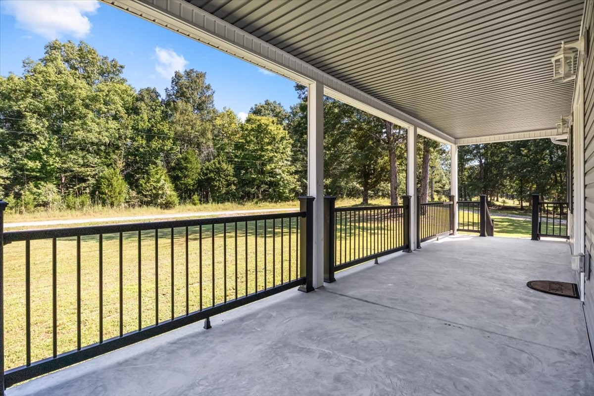 718 Darrell Rye Rd Property Photo 4