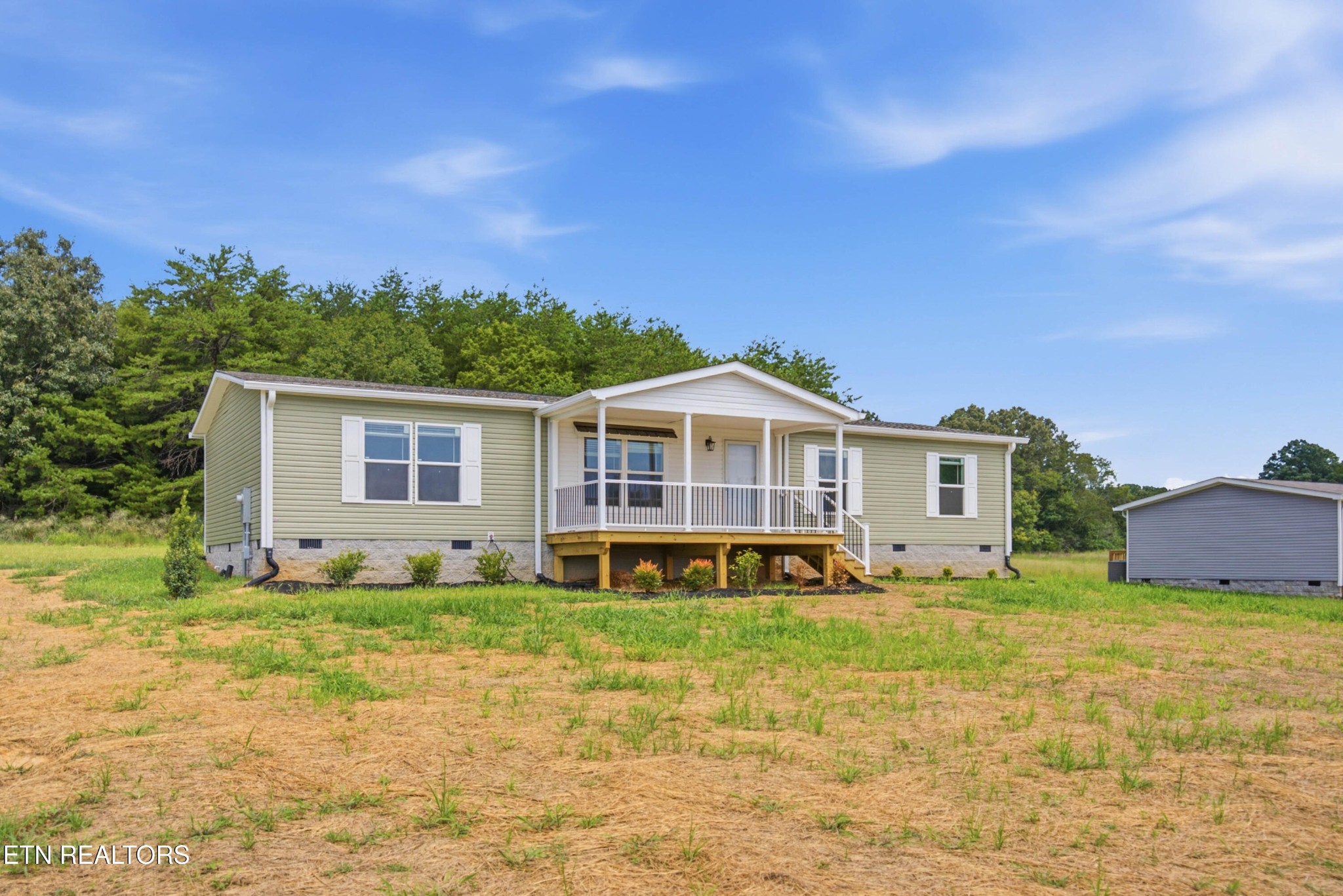 325 County Road 784a Property Photo 1