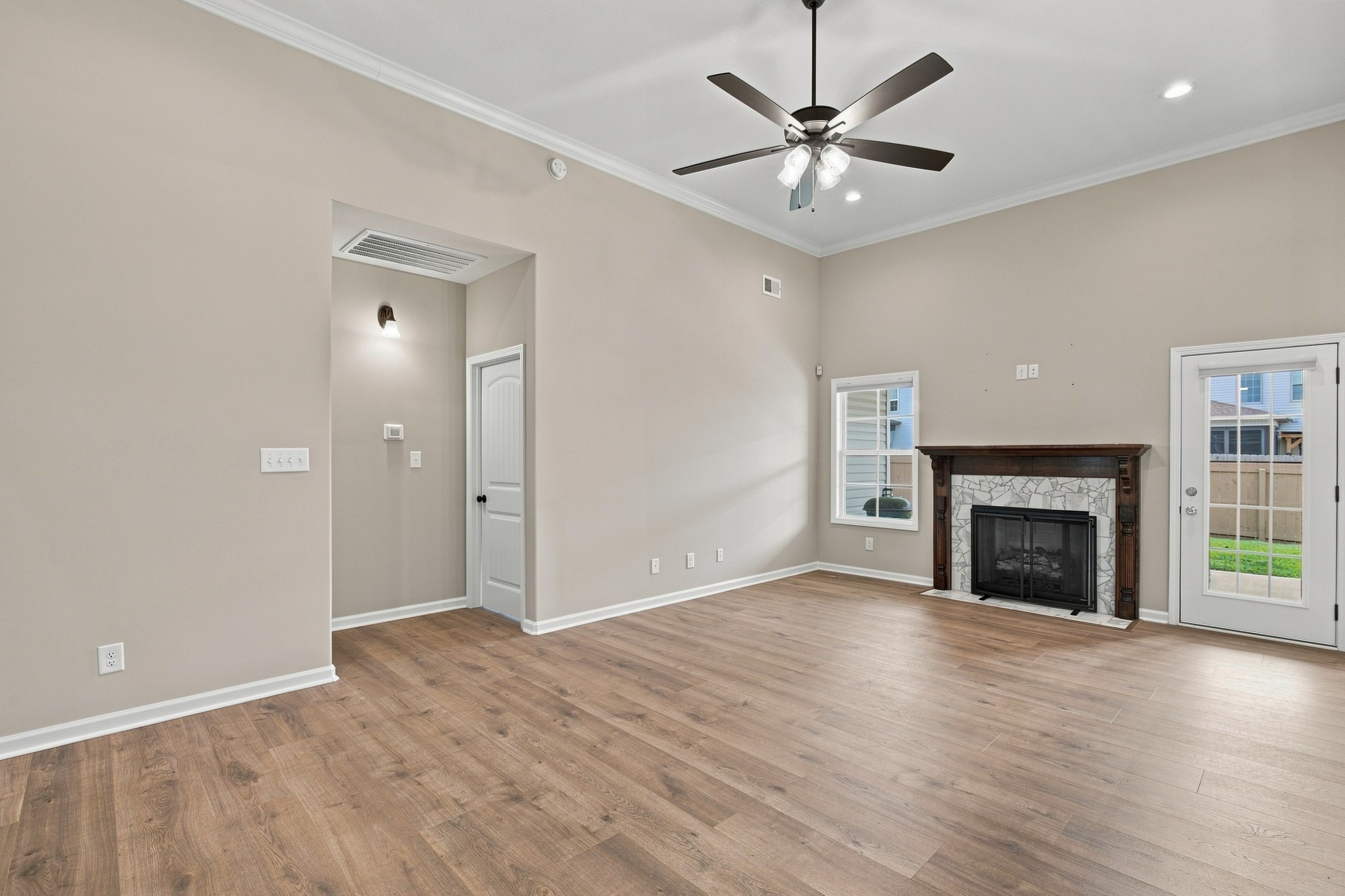1589 Kestrel Dr Property Photo 8