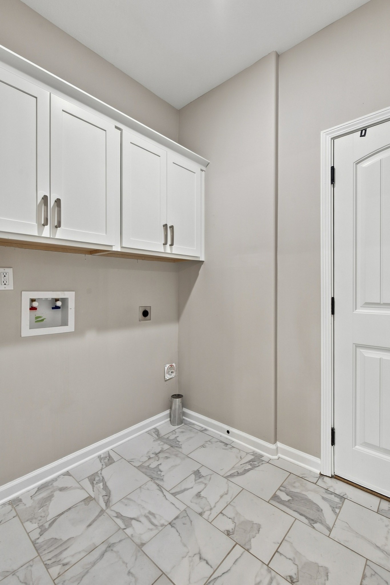 1589 Kestrel Dr Property Photo 13