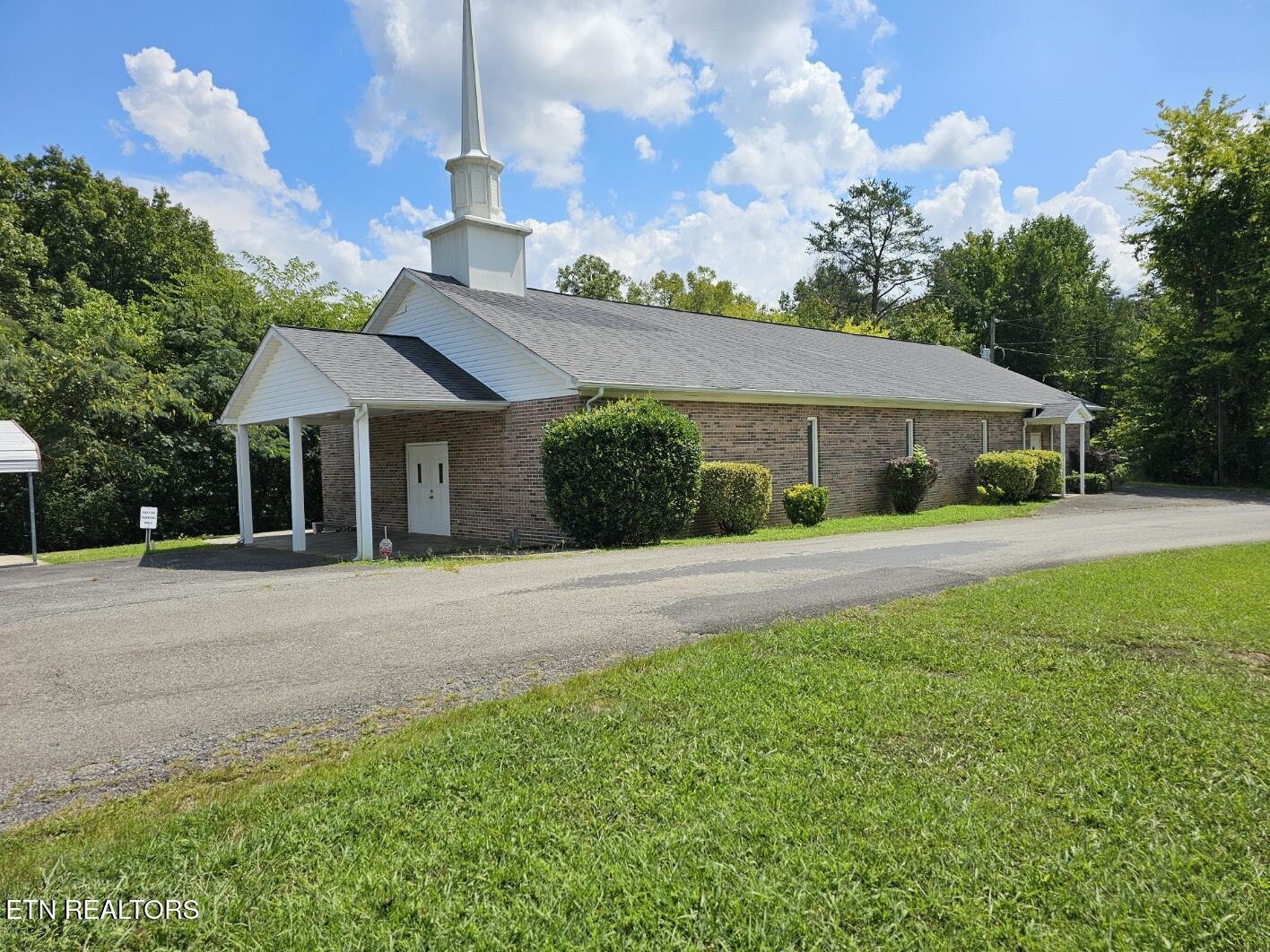 295 Shadden Rd Property Photo 1