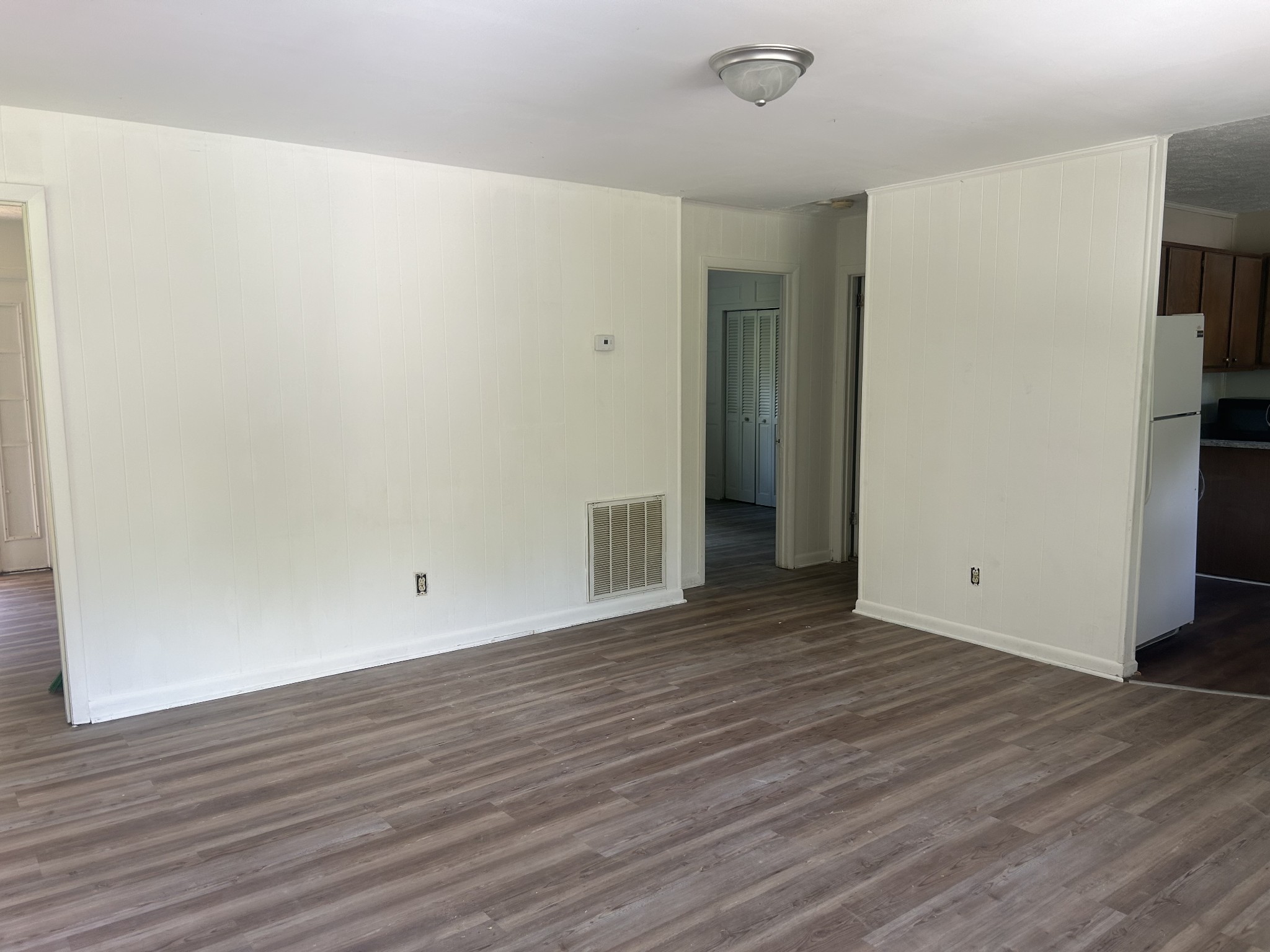 305 Norway Ct Property Photo 8
