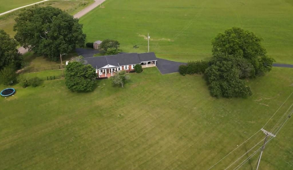 3985 Hwy 641 S Property Photo 1