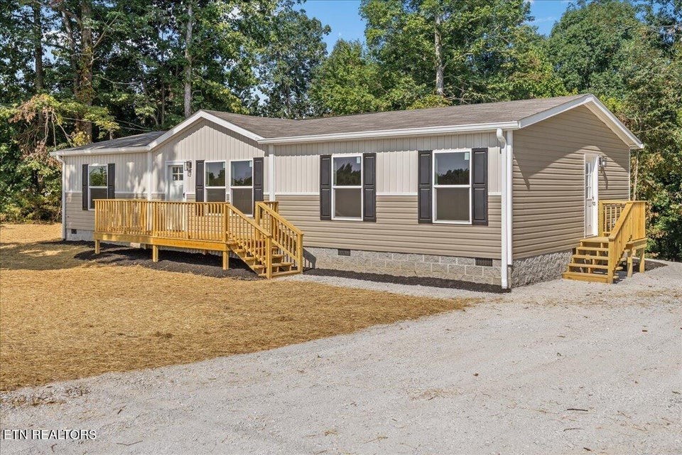 1107 Oak Grove Rd