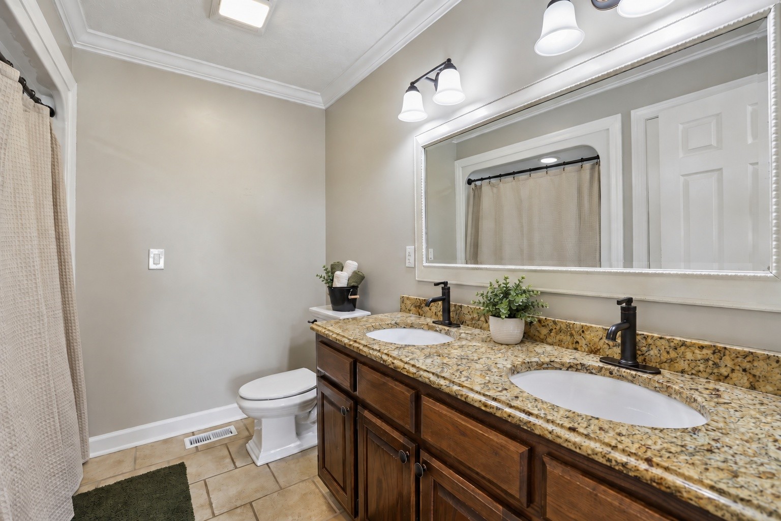 533 Rome Rd Property Photo 34