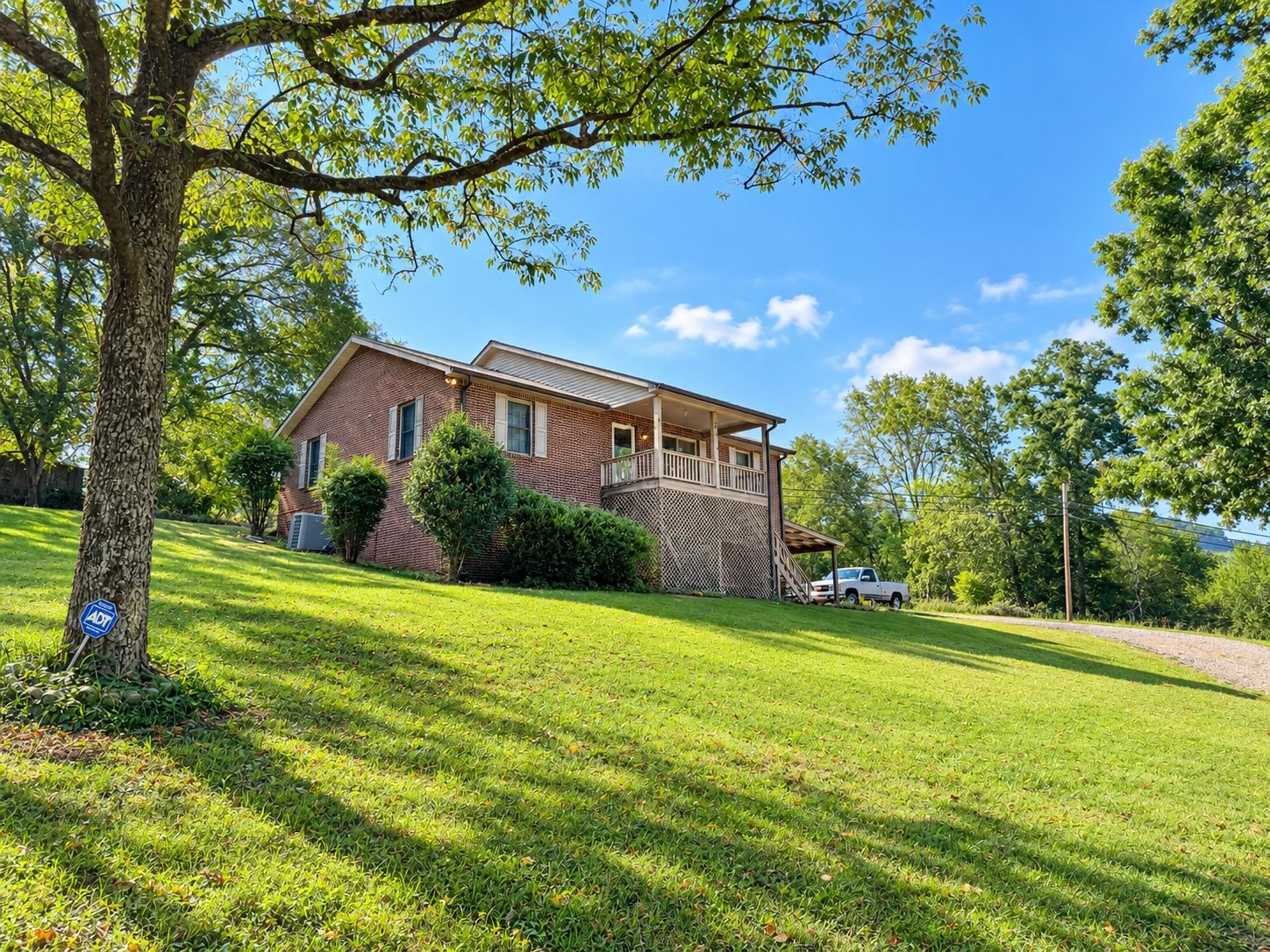 386 Cookeville Hwy Property Photo 1