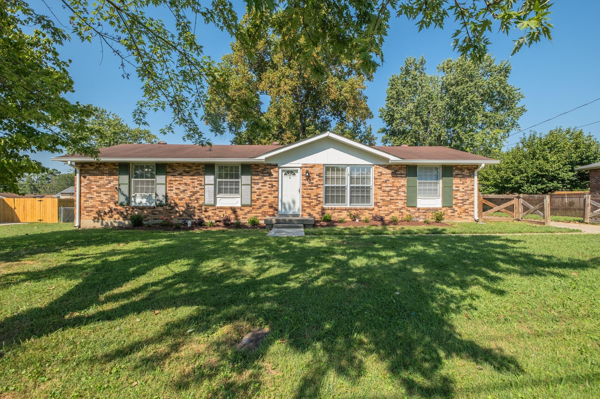 117 Greenyards Pl Property Photo 1