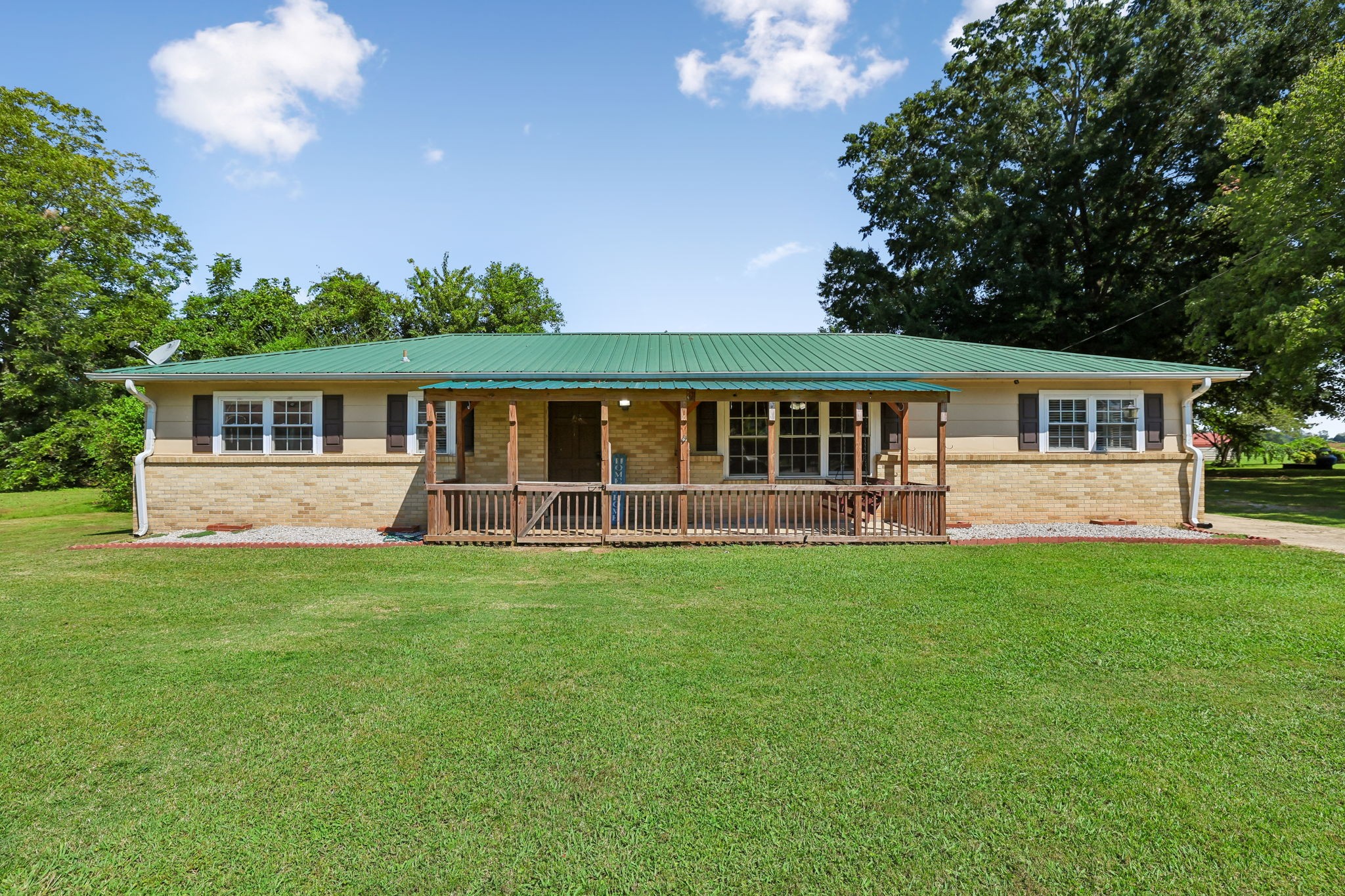 101 Dallas St Property Photo 1