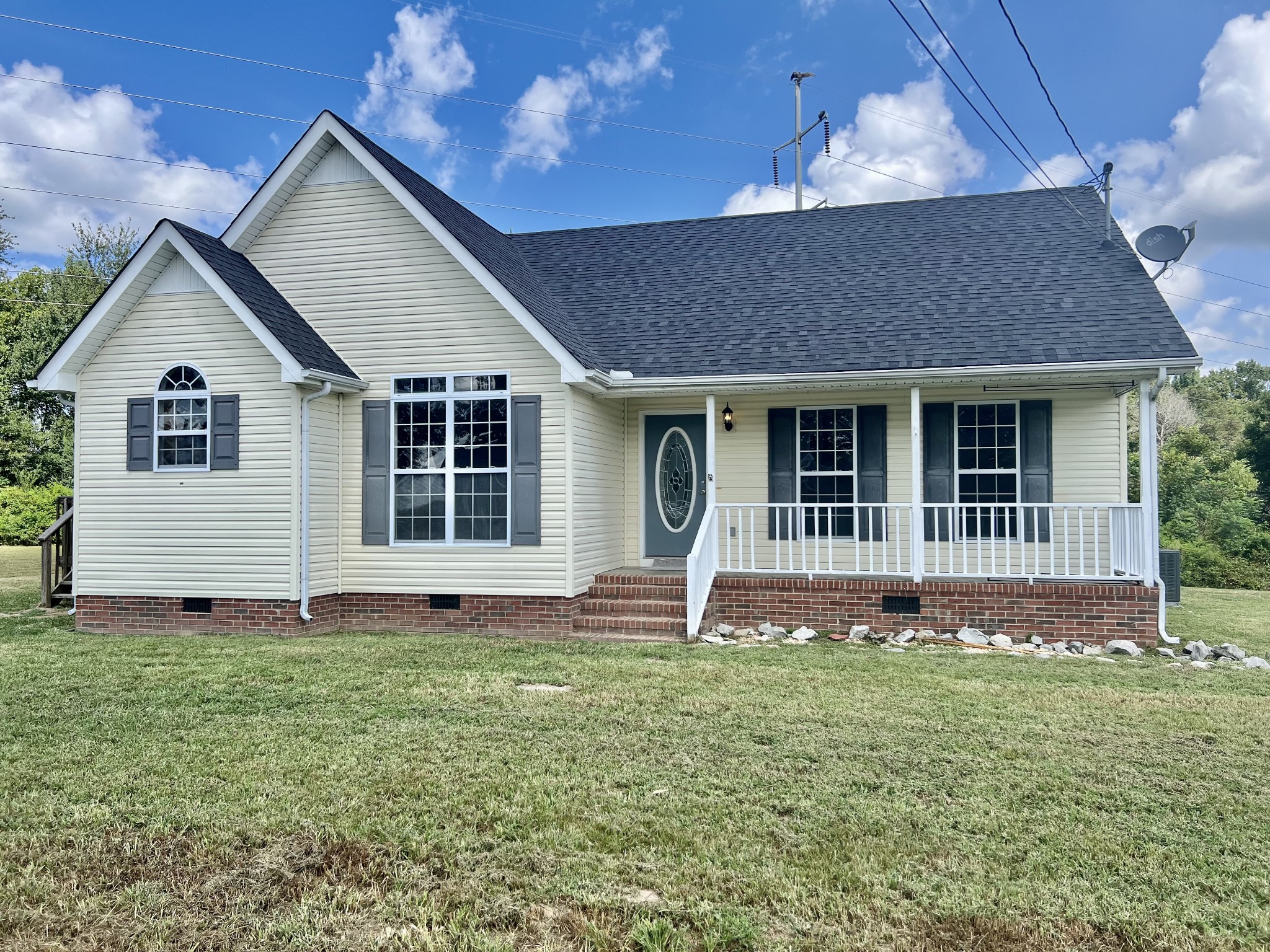 33 Long Meadow Dr Property Photo 1