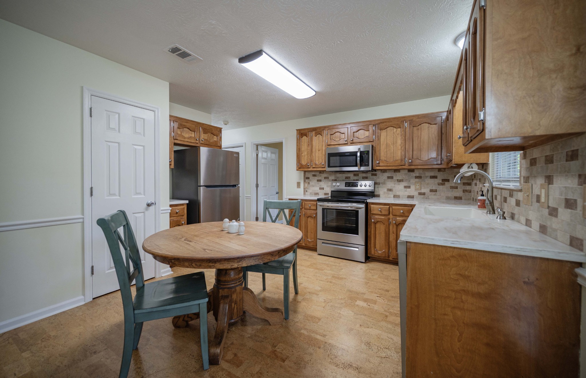 545 Highpoint Dr Property Photo 12