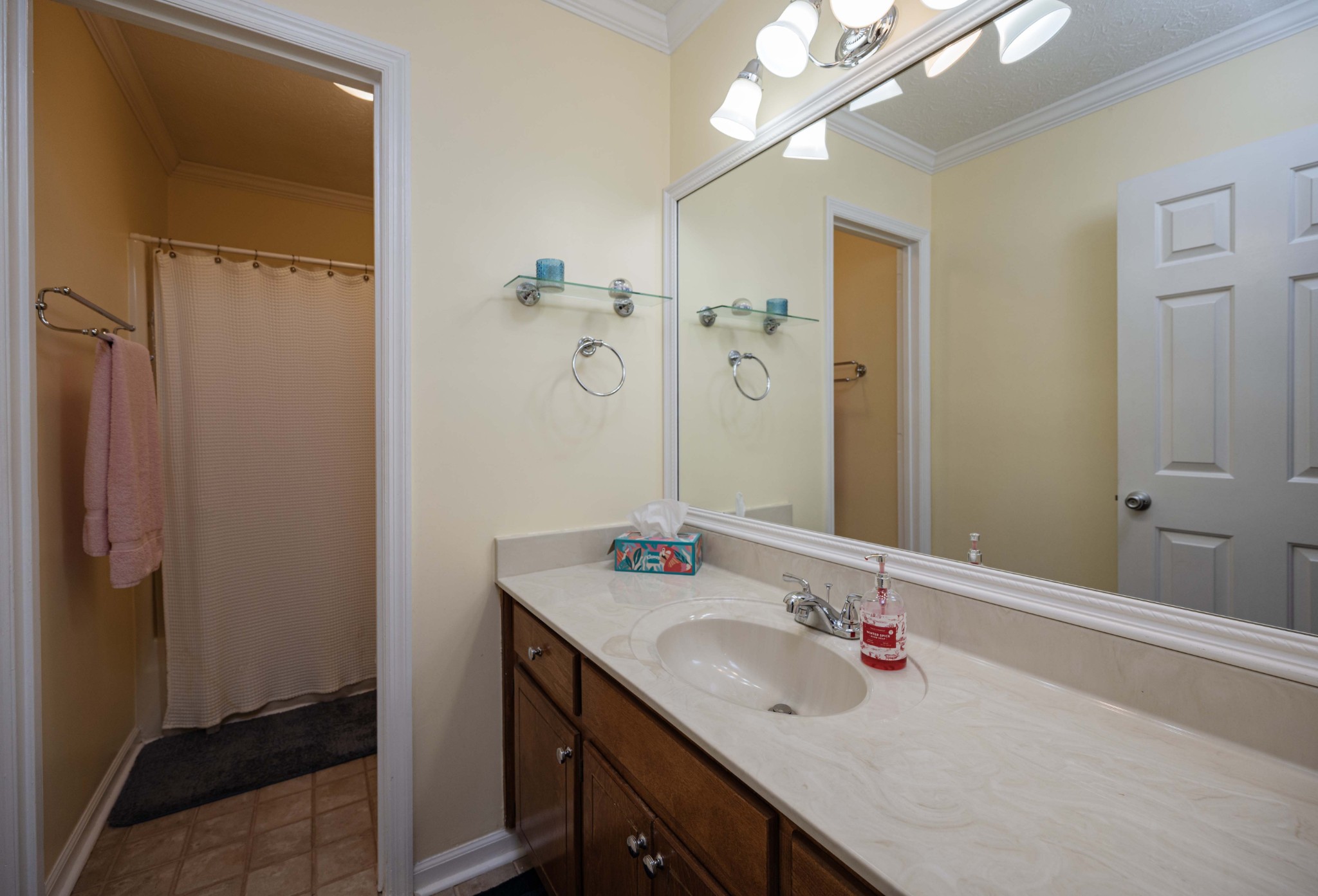 545 Highpoint Dr Property Photo 19