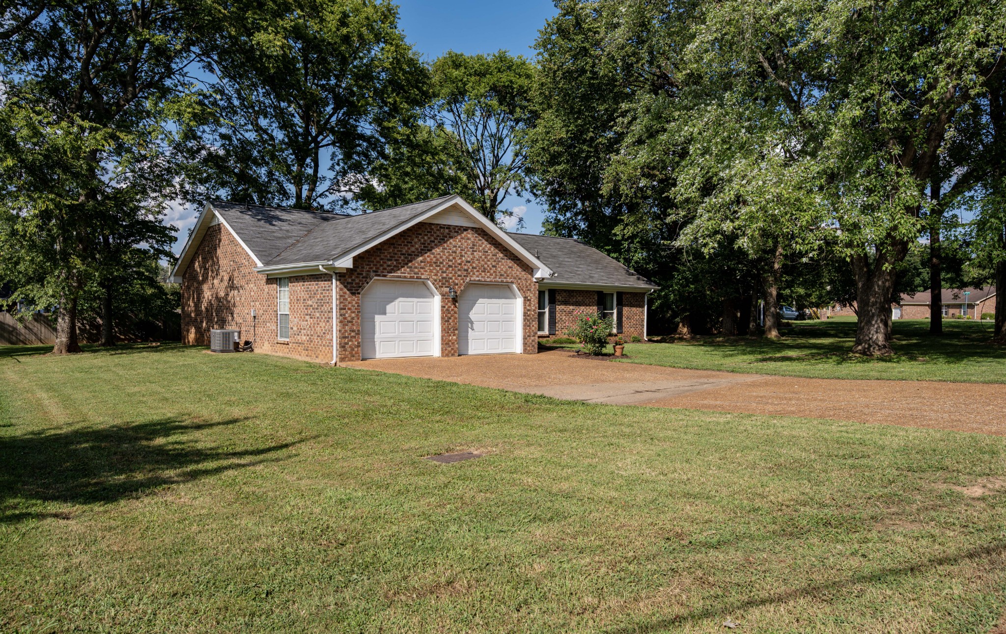 545 Highpoint Dr Property Photo 30