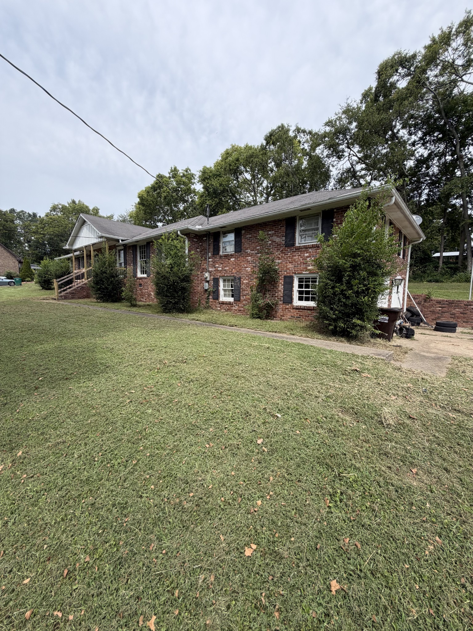 606 Juliet Dr Property Photo 4
