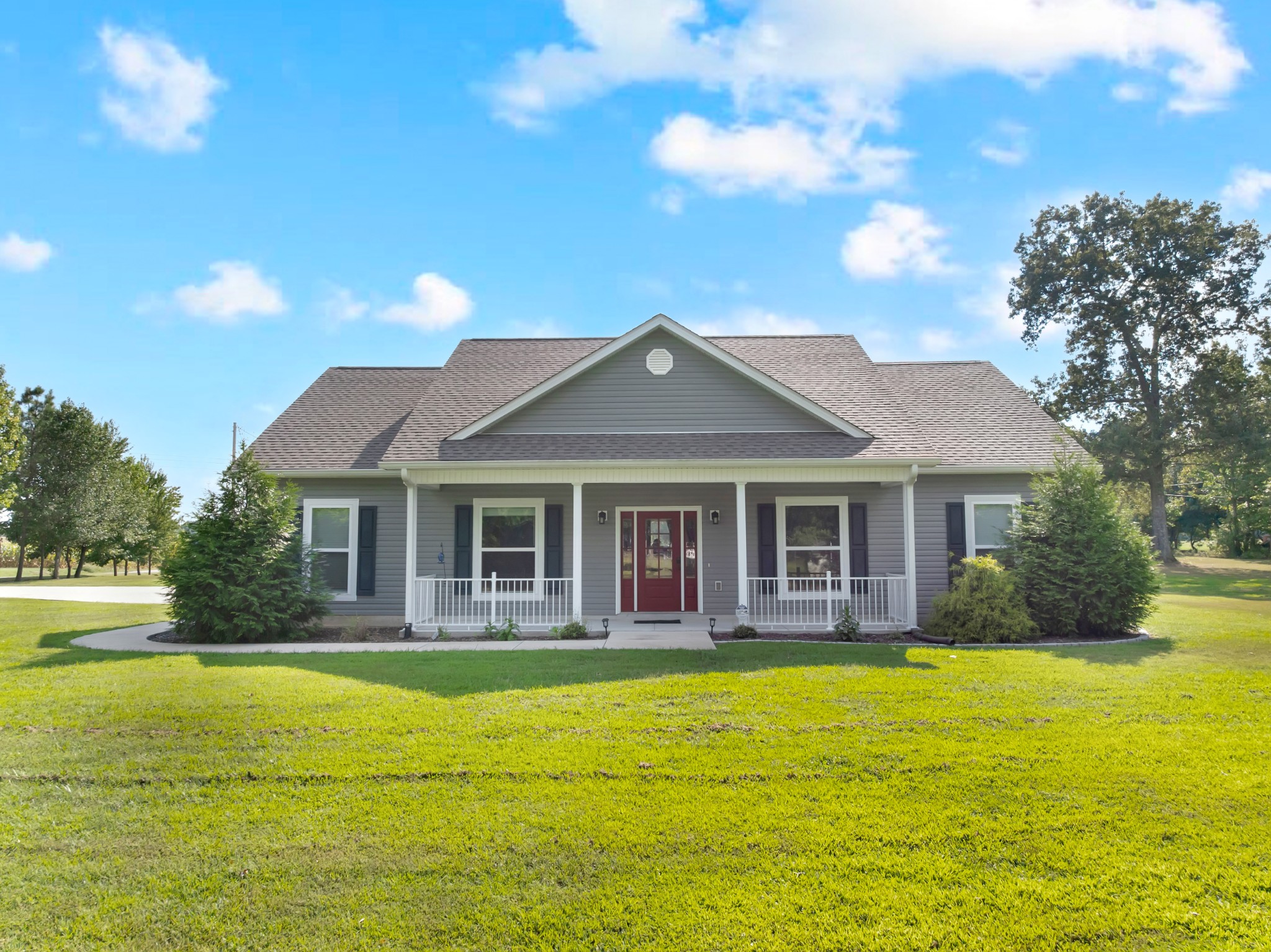 1571 Raysville Rd Property Photo 1