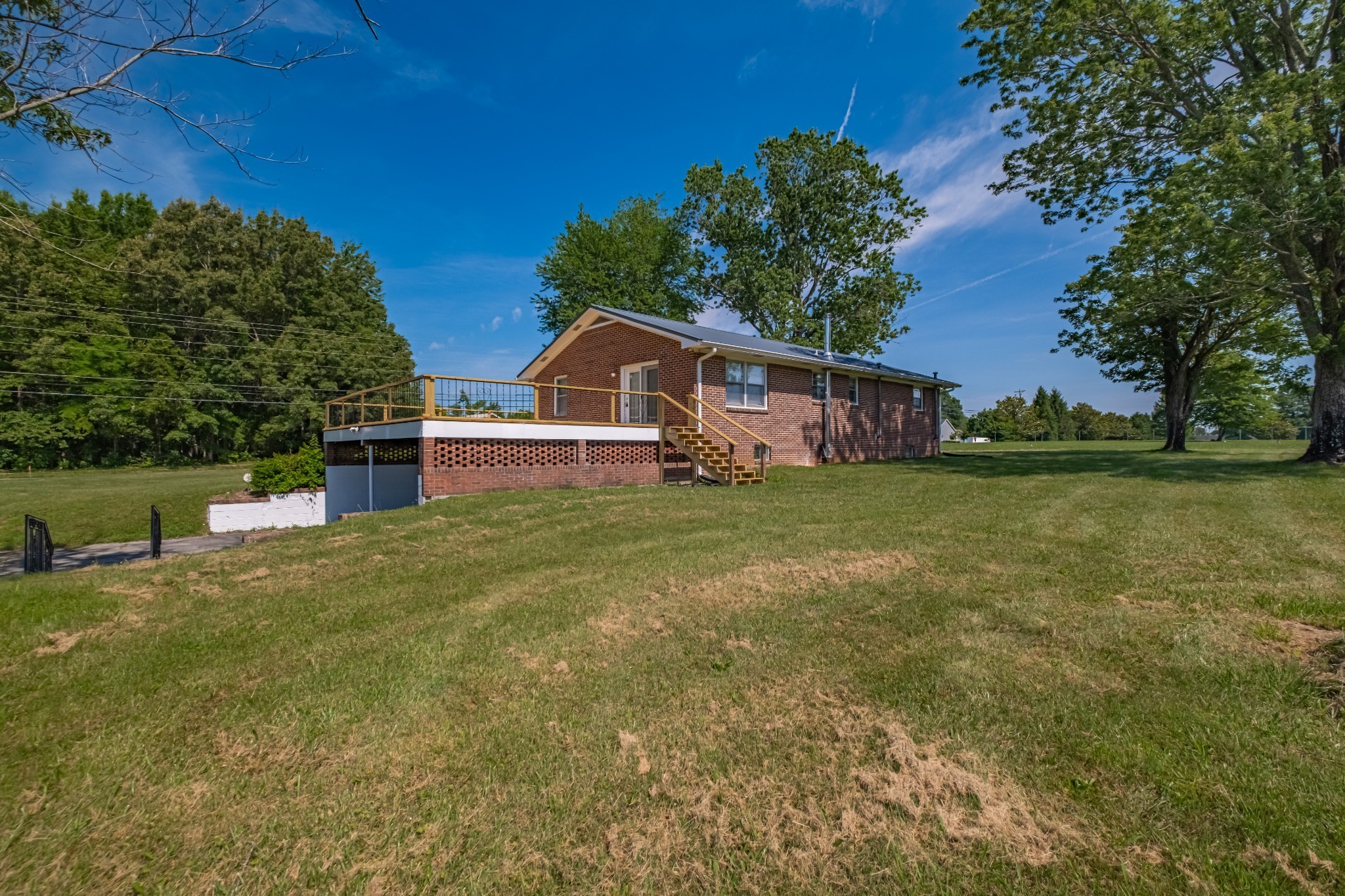1319 Hills Chapel Rd Property Photo 4