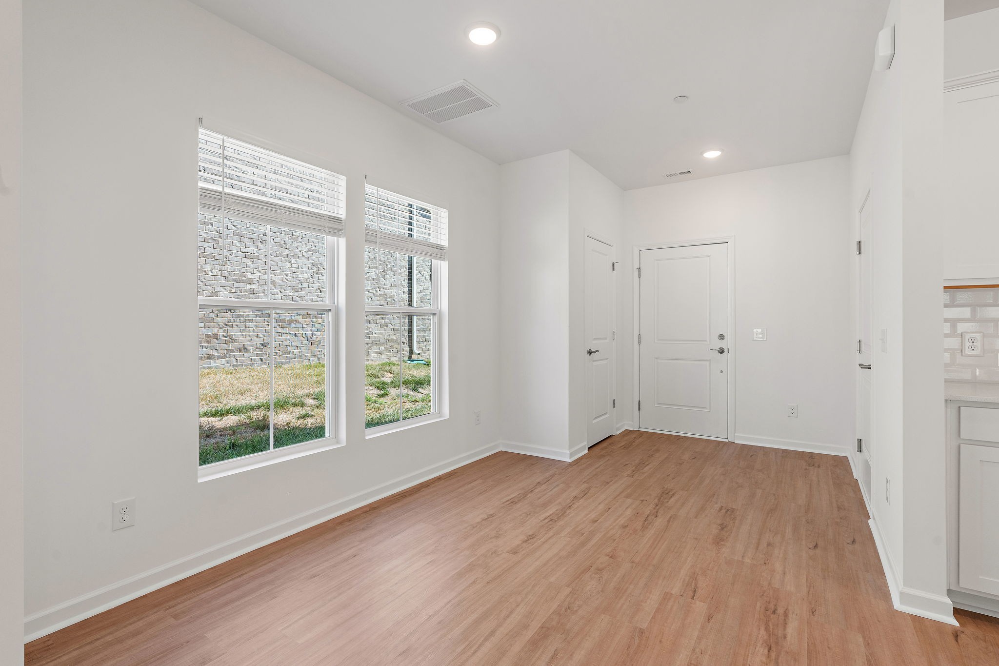 7136 Mapleside Ln Property Photo 12