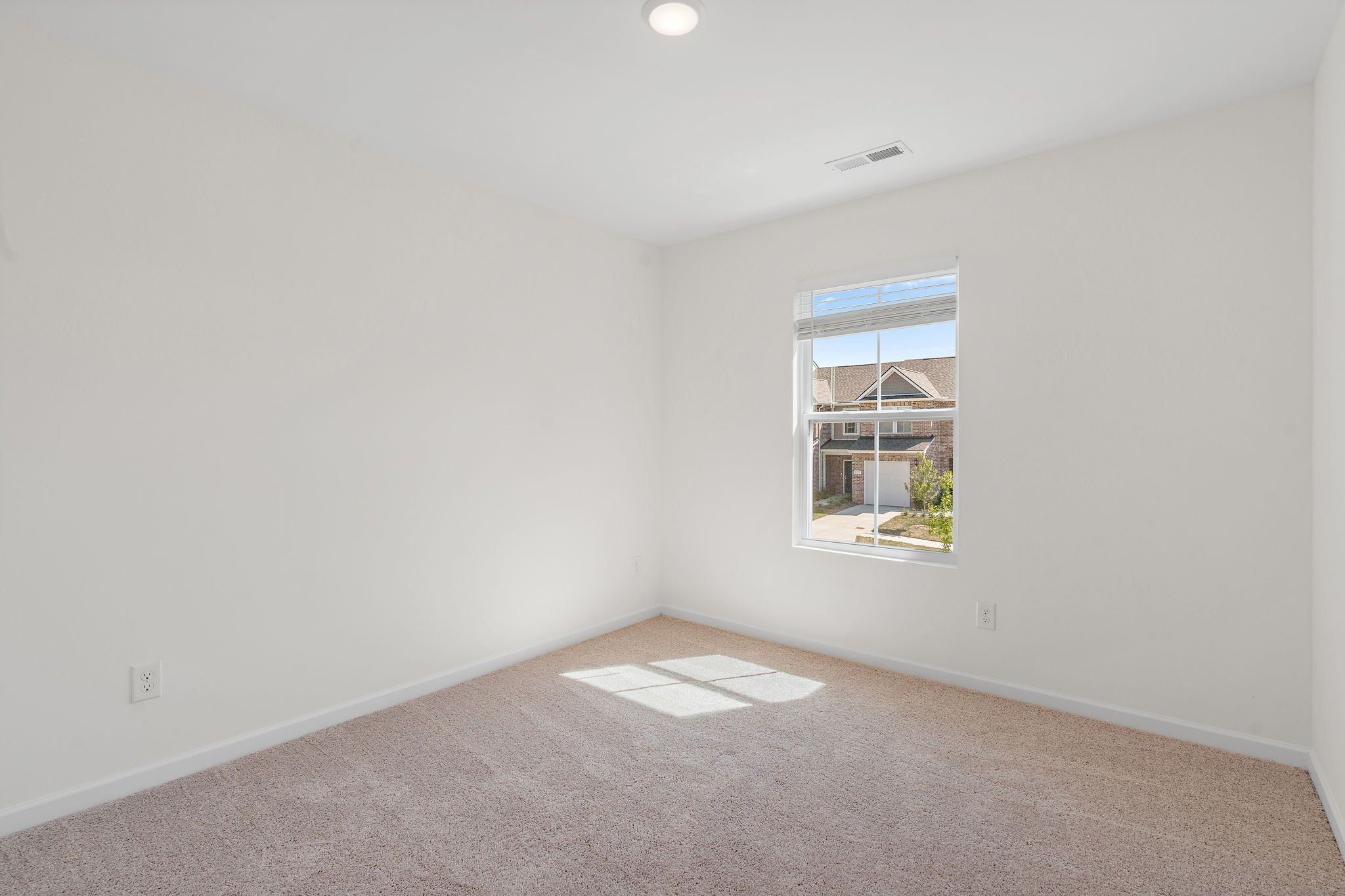7136 Mapleside Ln Property Photo 22