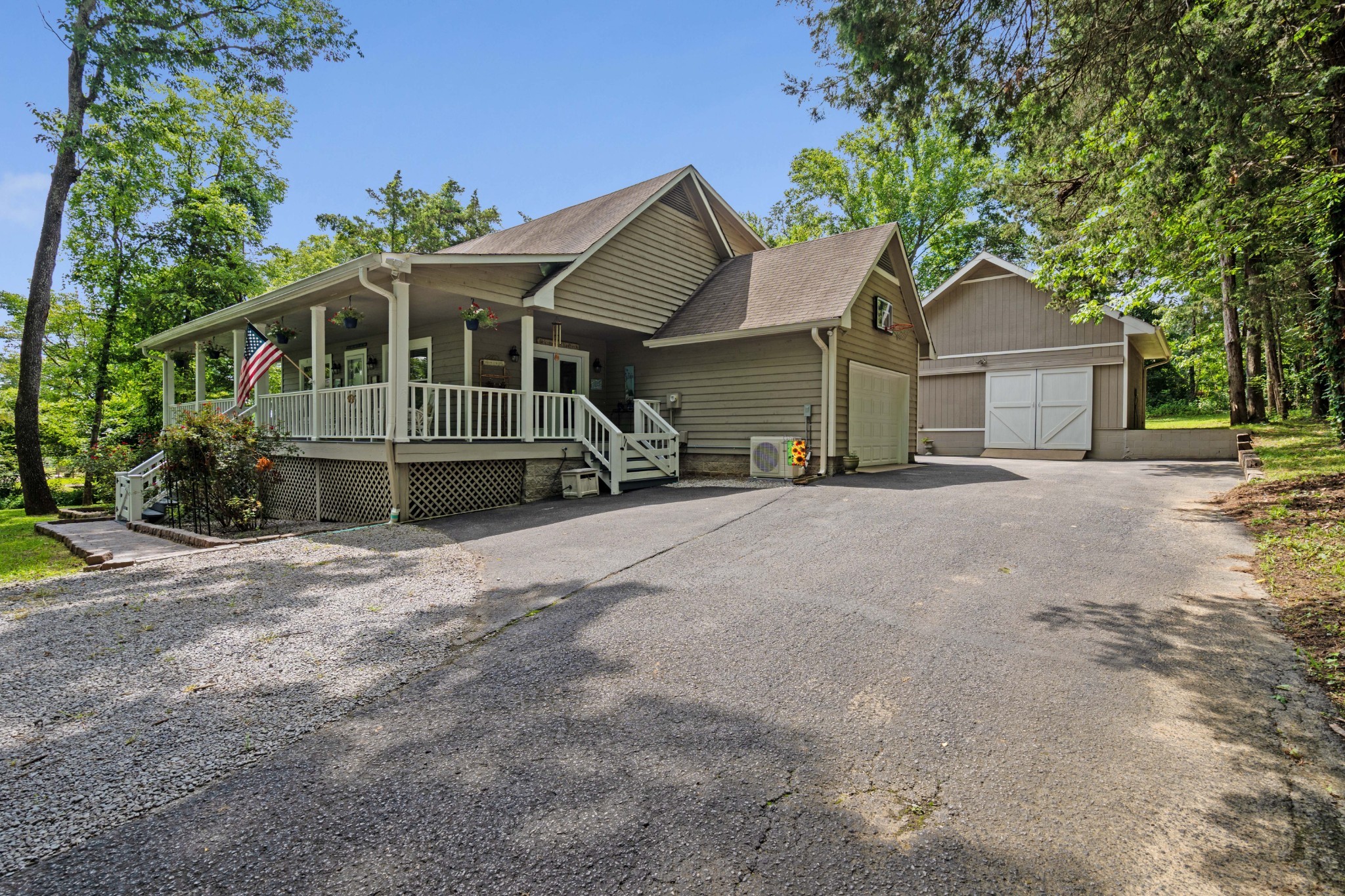 307 Carole N Property Photo 1