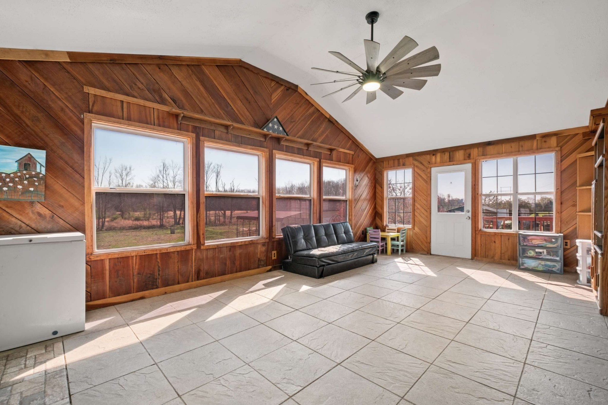 324 Laster Holman Rd Property Photo 1