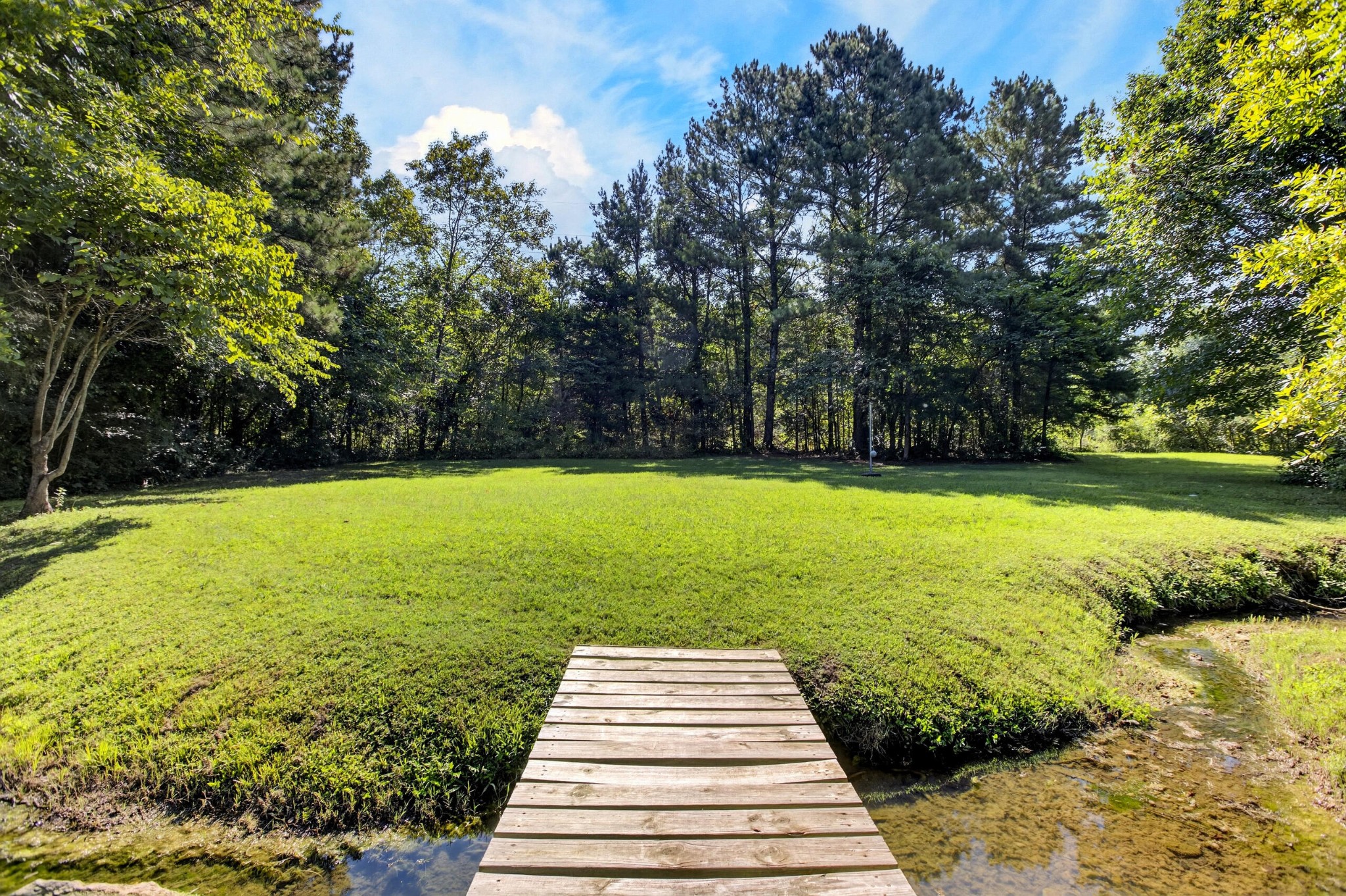 7971 Long Drive Property Photo 3