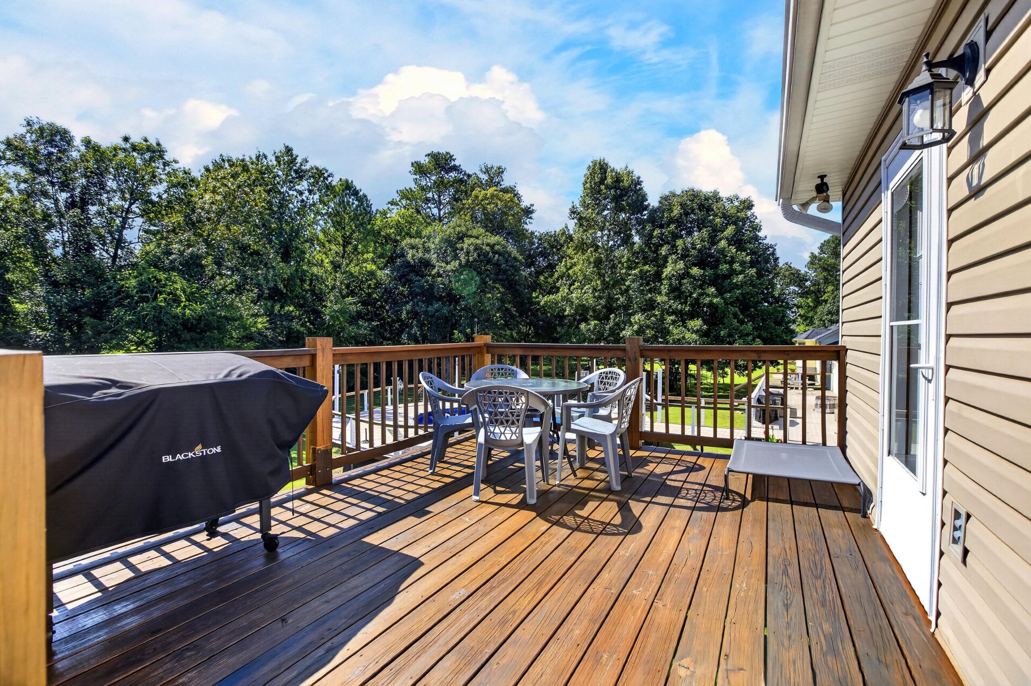 7971 Long Drive Property Photo 4