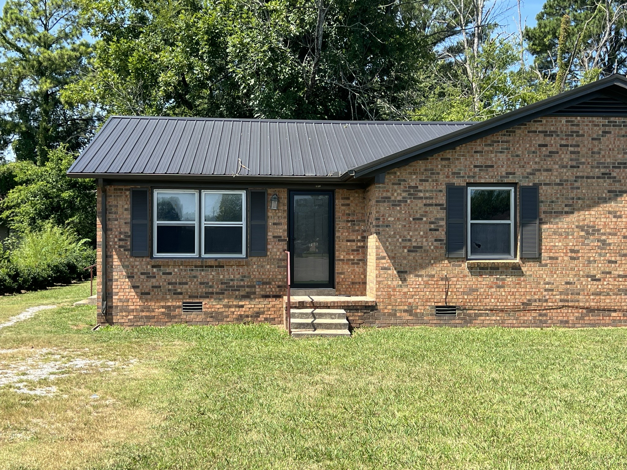 1312 Rutherford St Property Photo 1