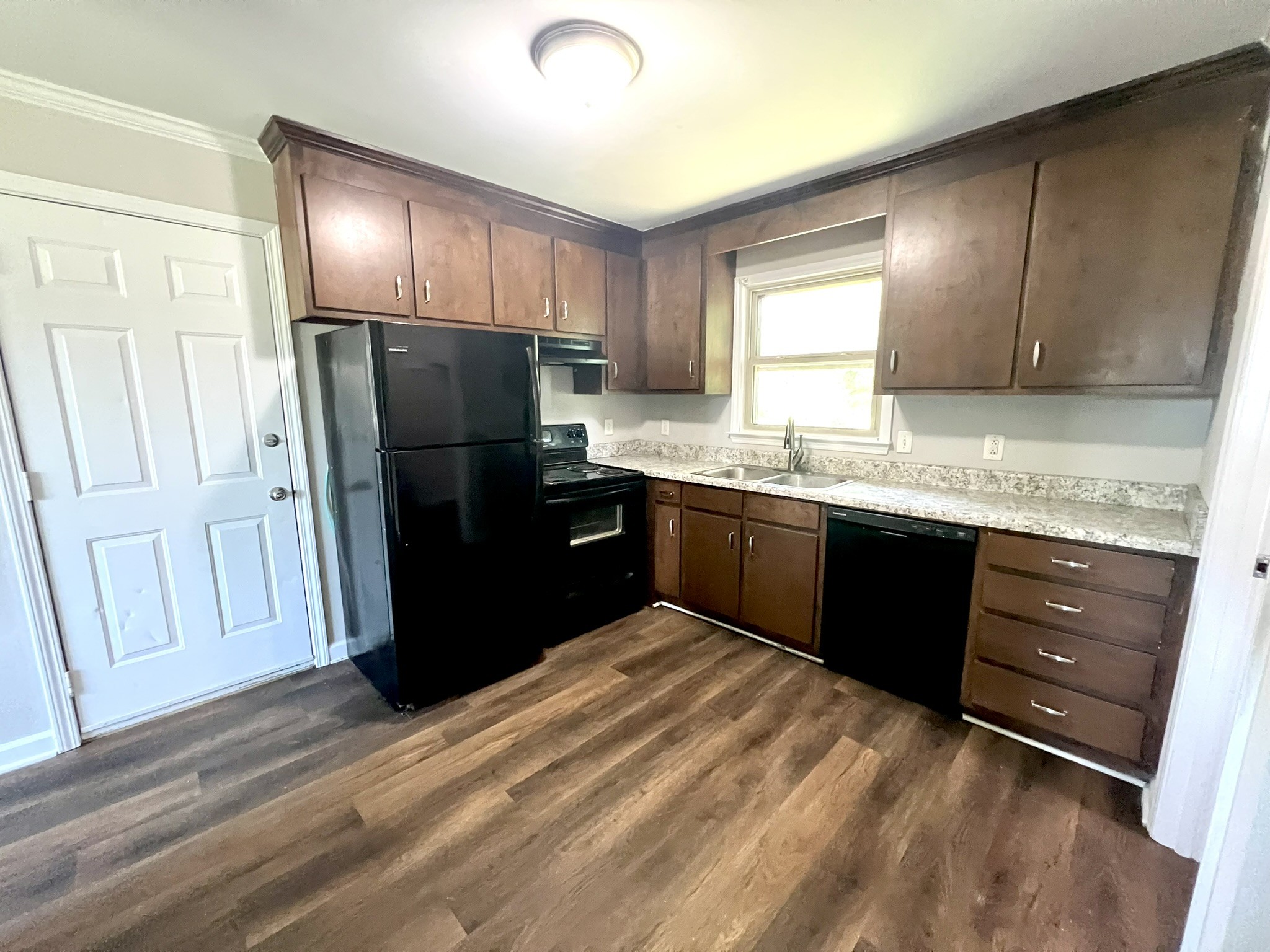 1312 Rutherford St Property Photo 8
