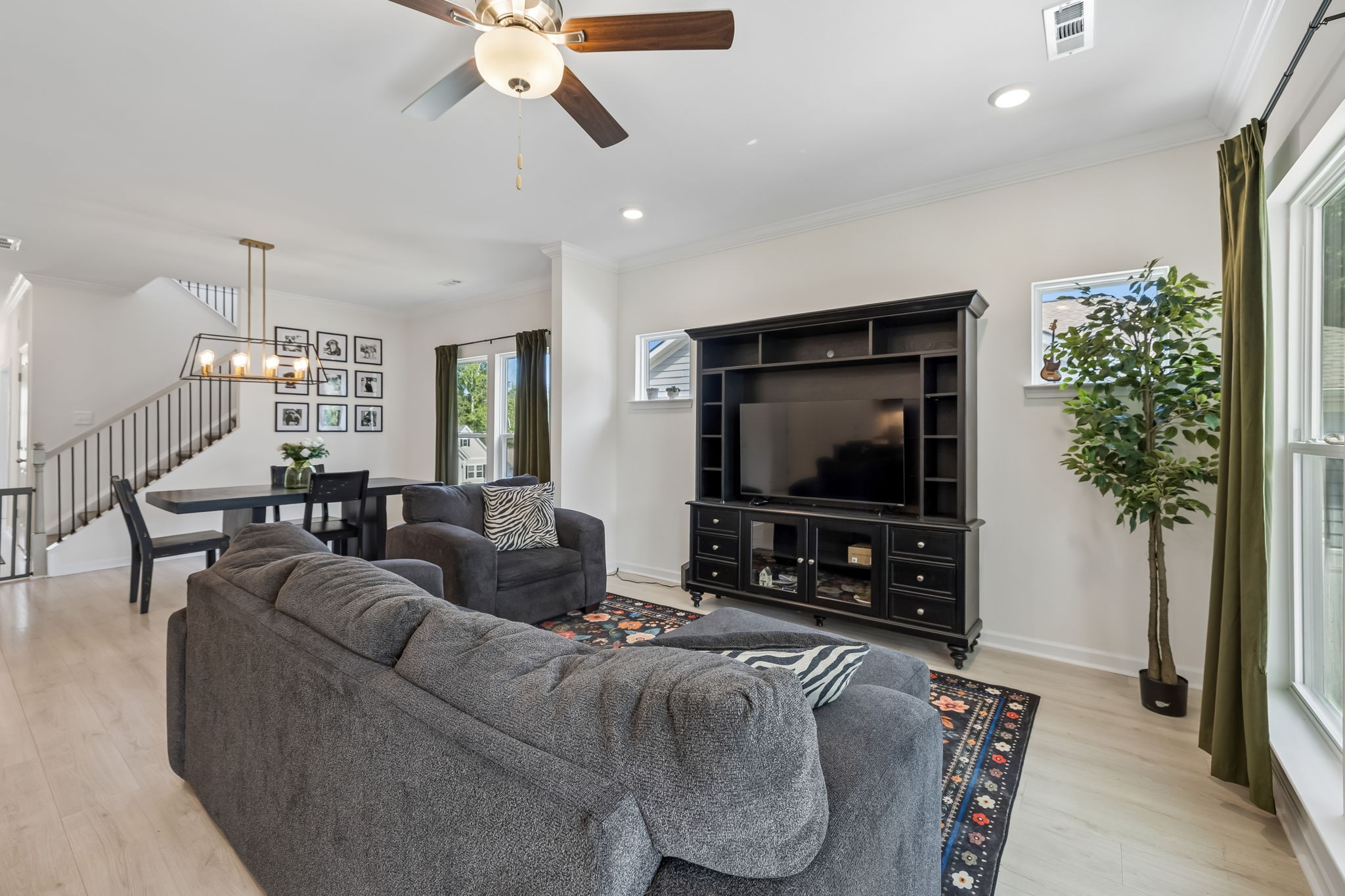 7127 Pepper Tree Cir Property Photo 14