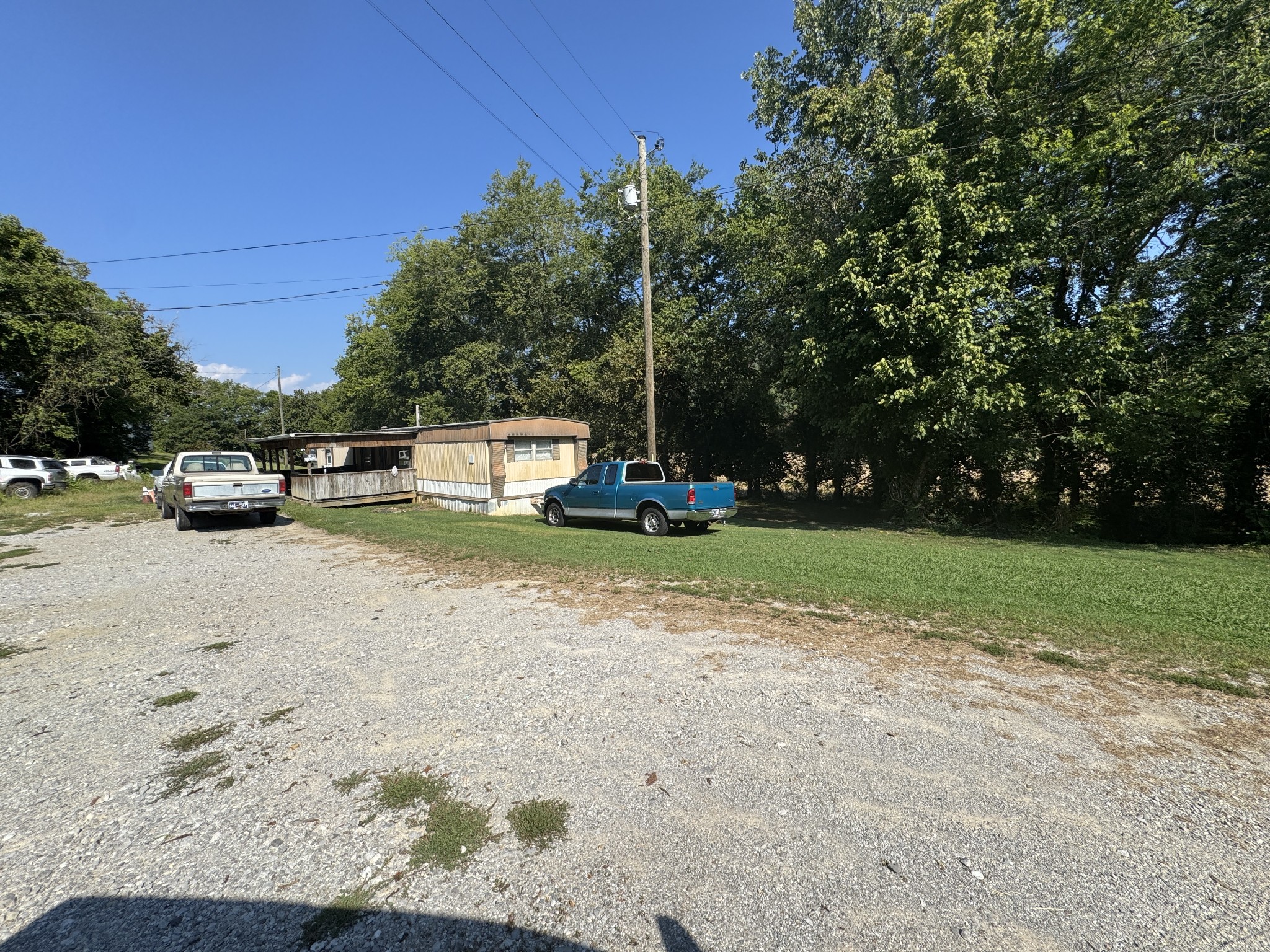 2 Mckinney Ln Property Photo 1