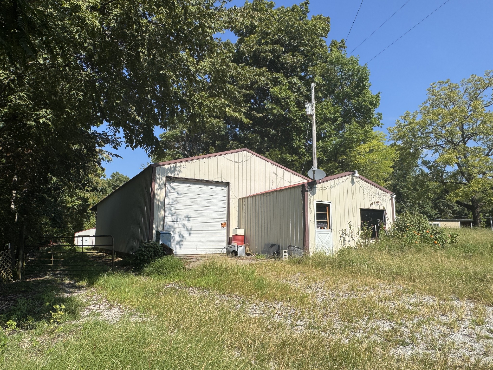 322 Pea Ridge Rd Property Photo 1