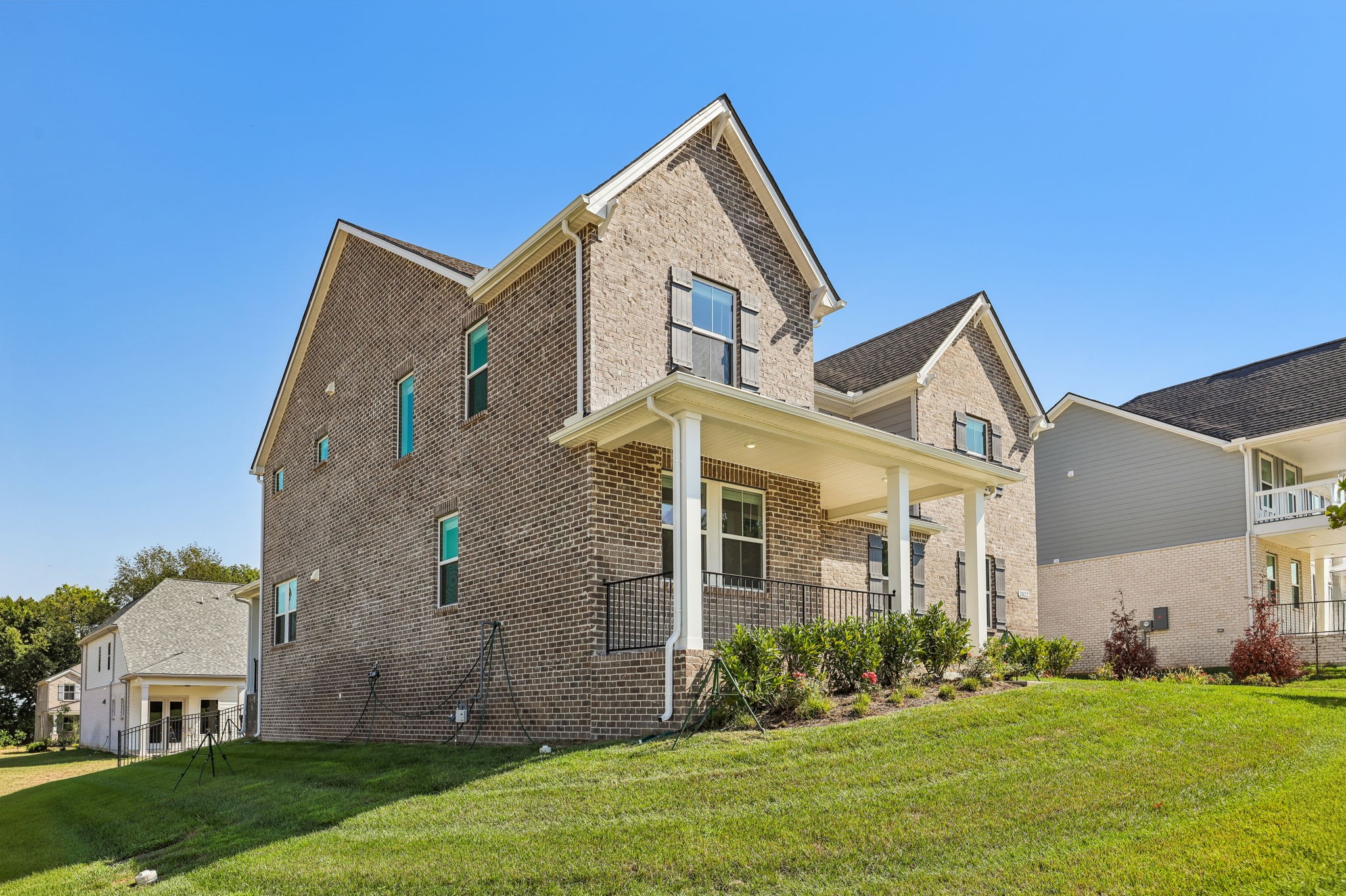 2022 Riley Park Dr Property Photo 3
