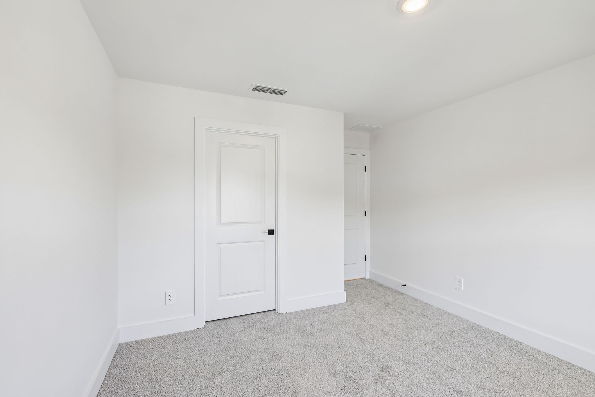 2022 Riley Park Dr Property Photo 15