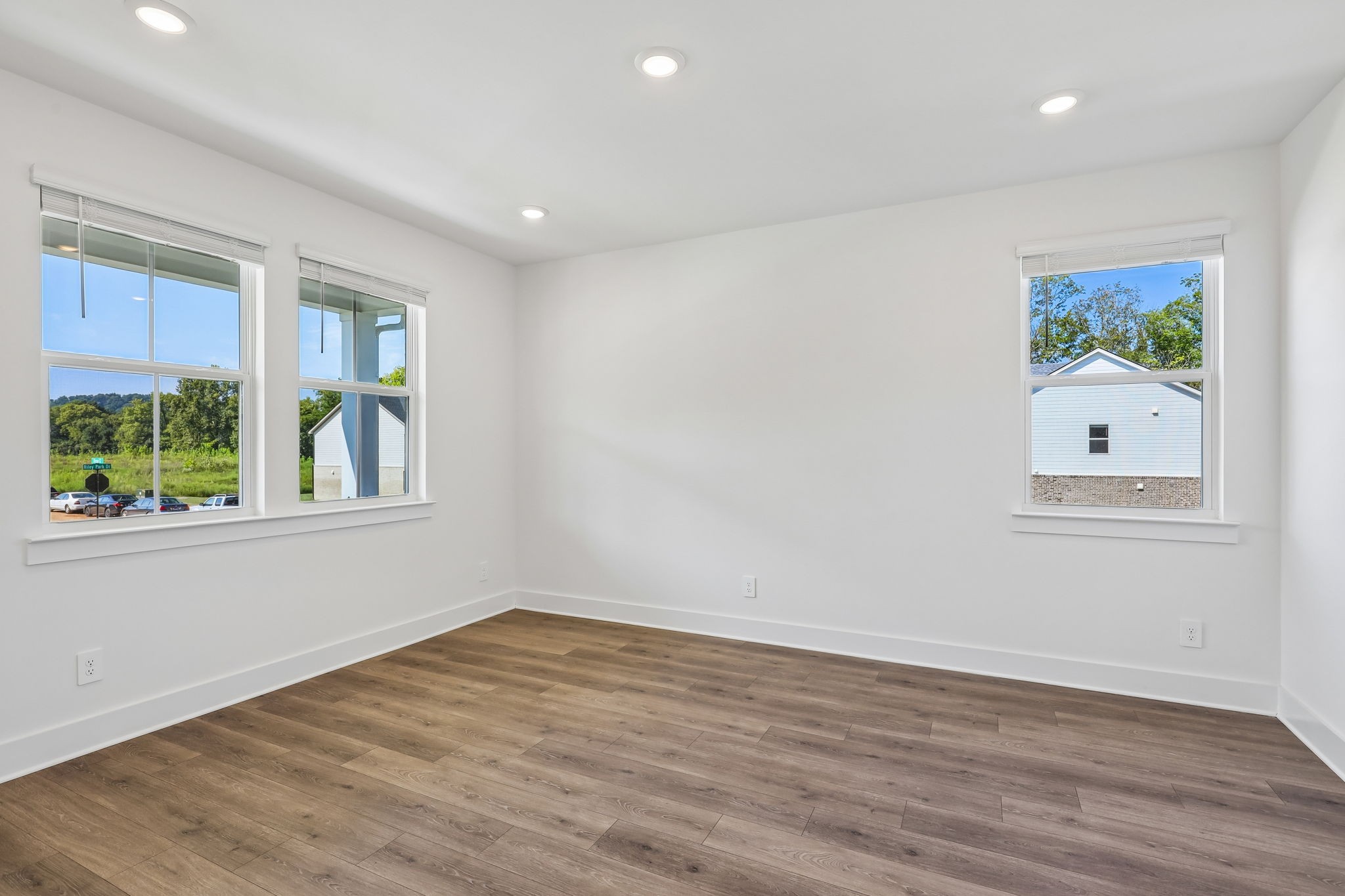 2022 Riley Park Dr Property Photo 40