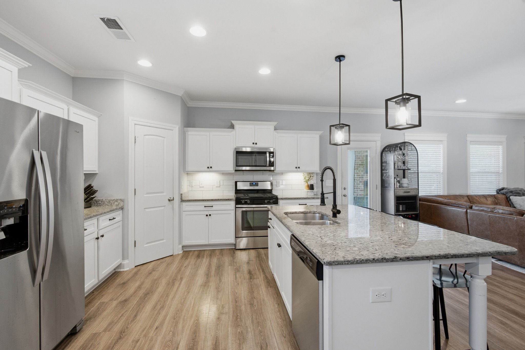 1139 Cotillion Dr Property Photo 8