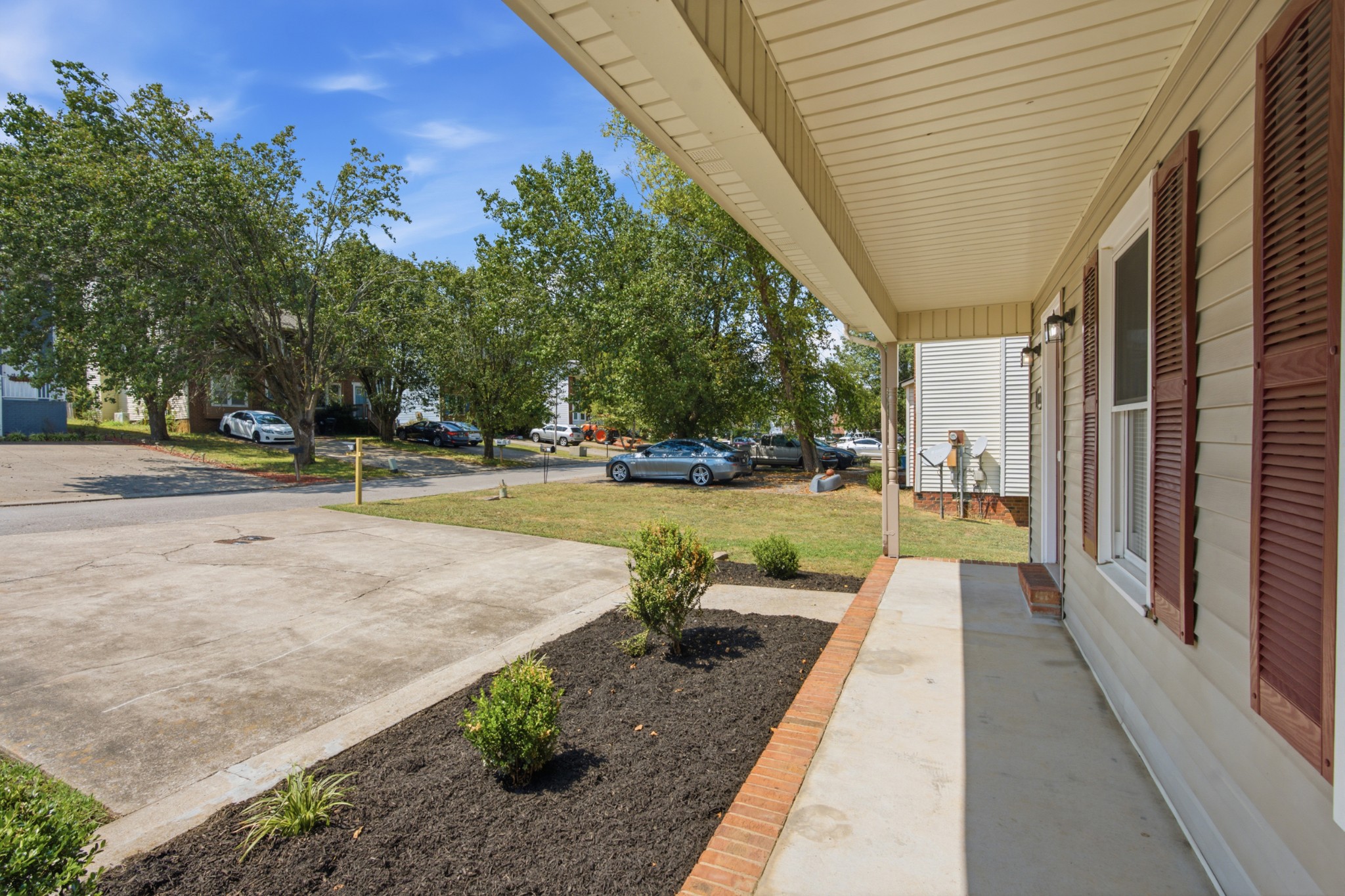 1033 Silver Point Dr Property Photo 6