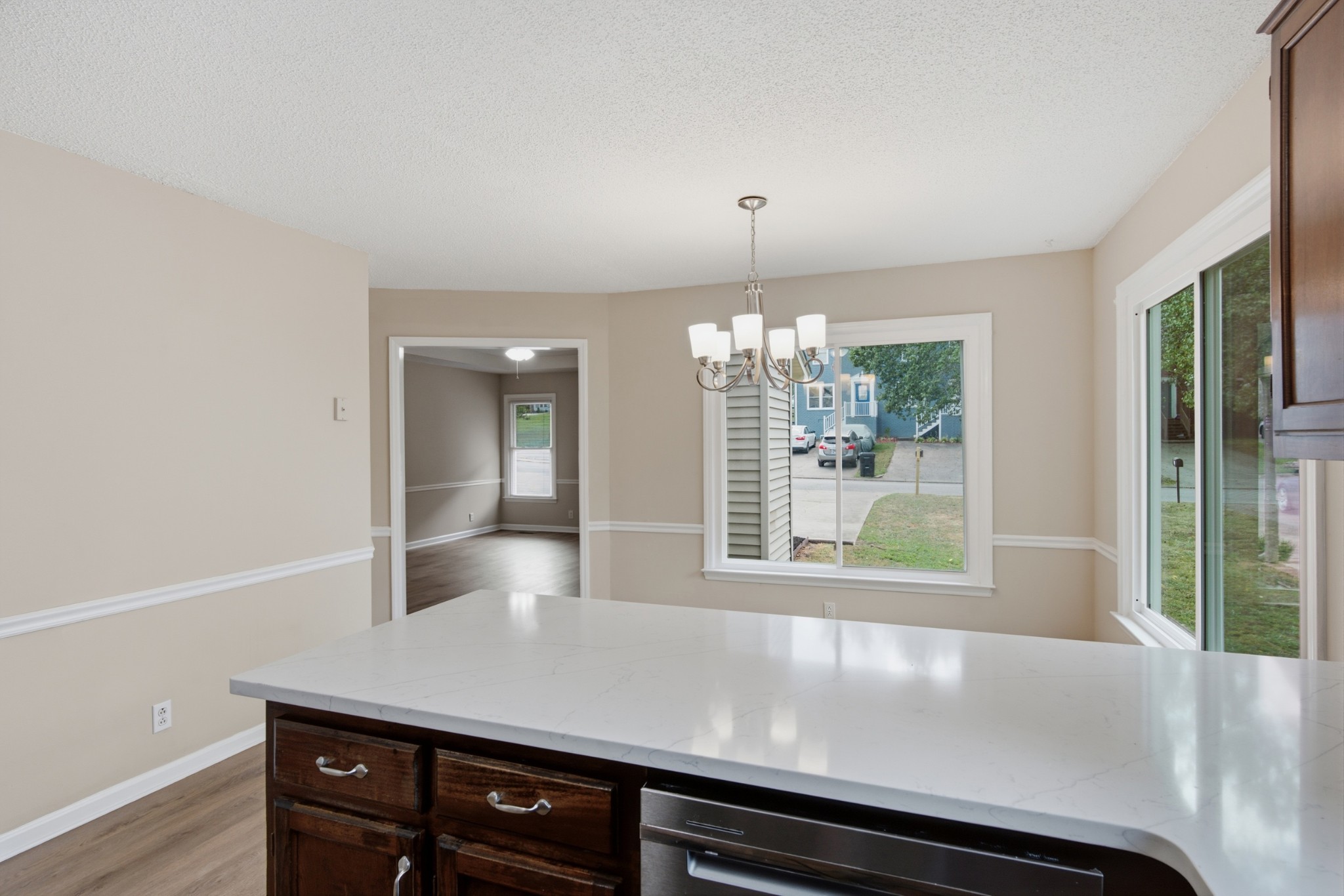 1033 Silver Point Dr Property Photo 18