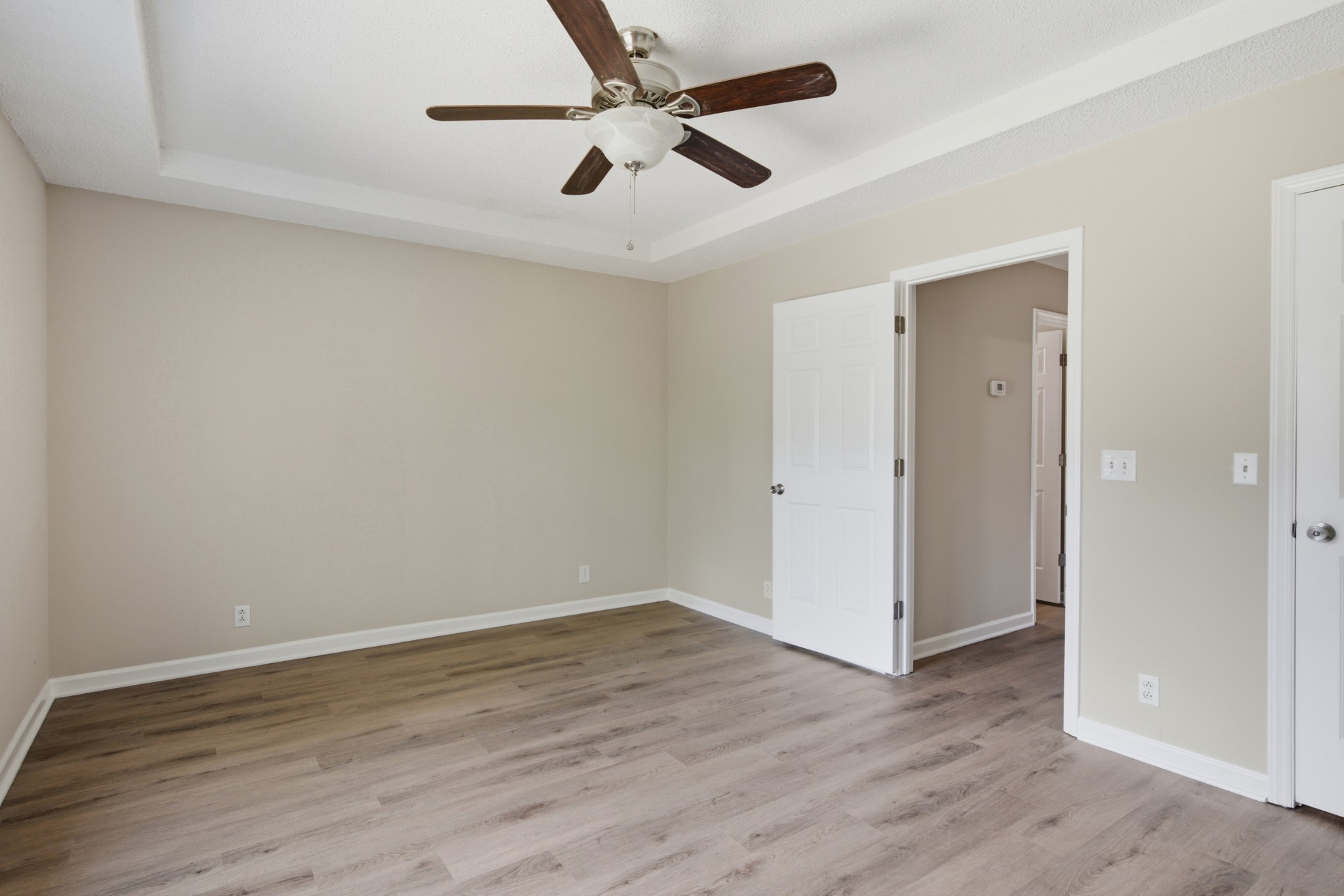 1033 Silver Point Dr Property Photo 25