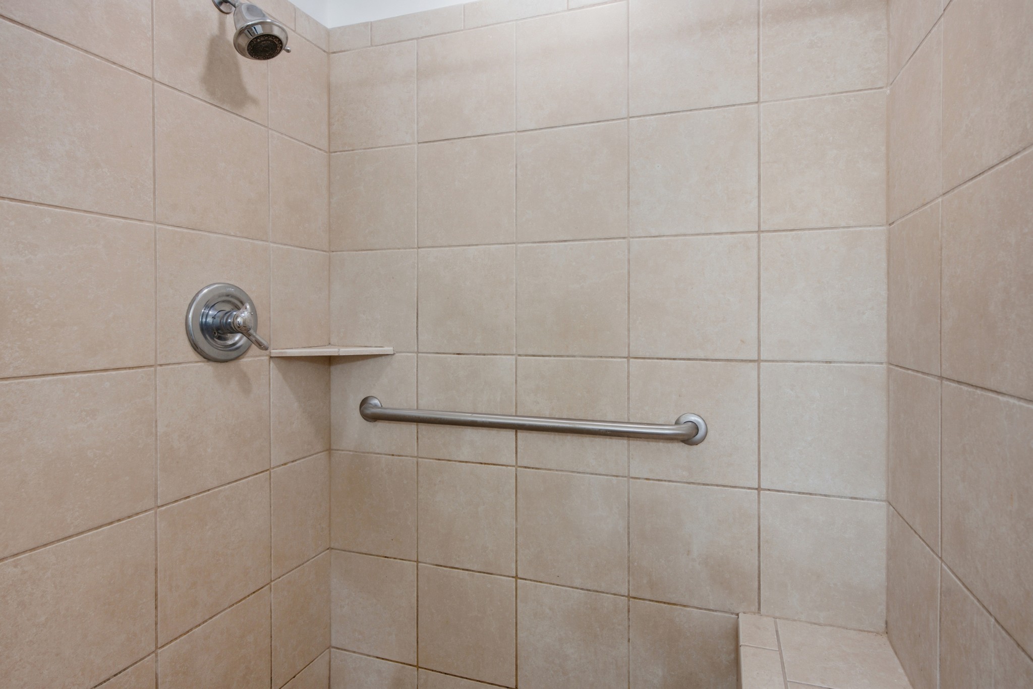 1033 Silver Point Dr Property Photo 27