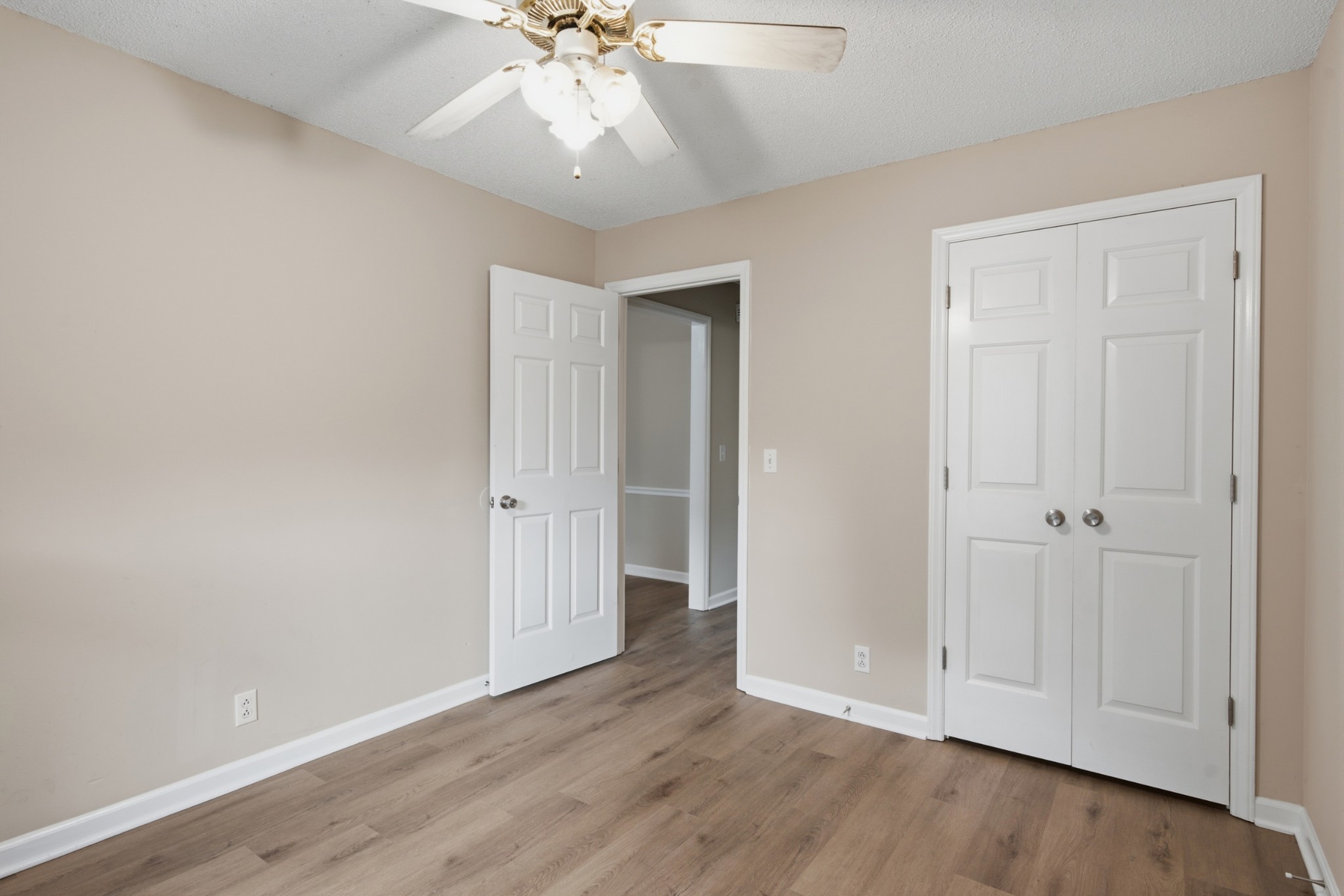 1033 Silver Point Dr Property Photo 31