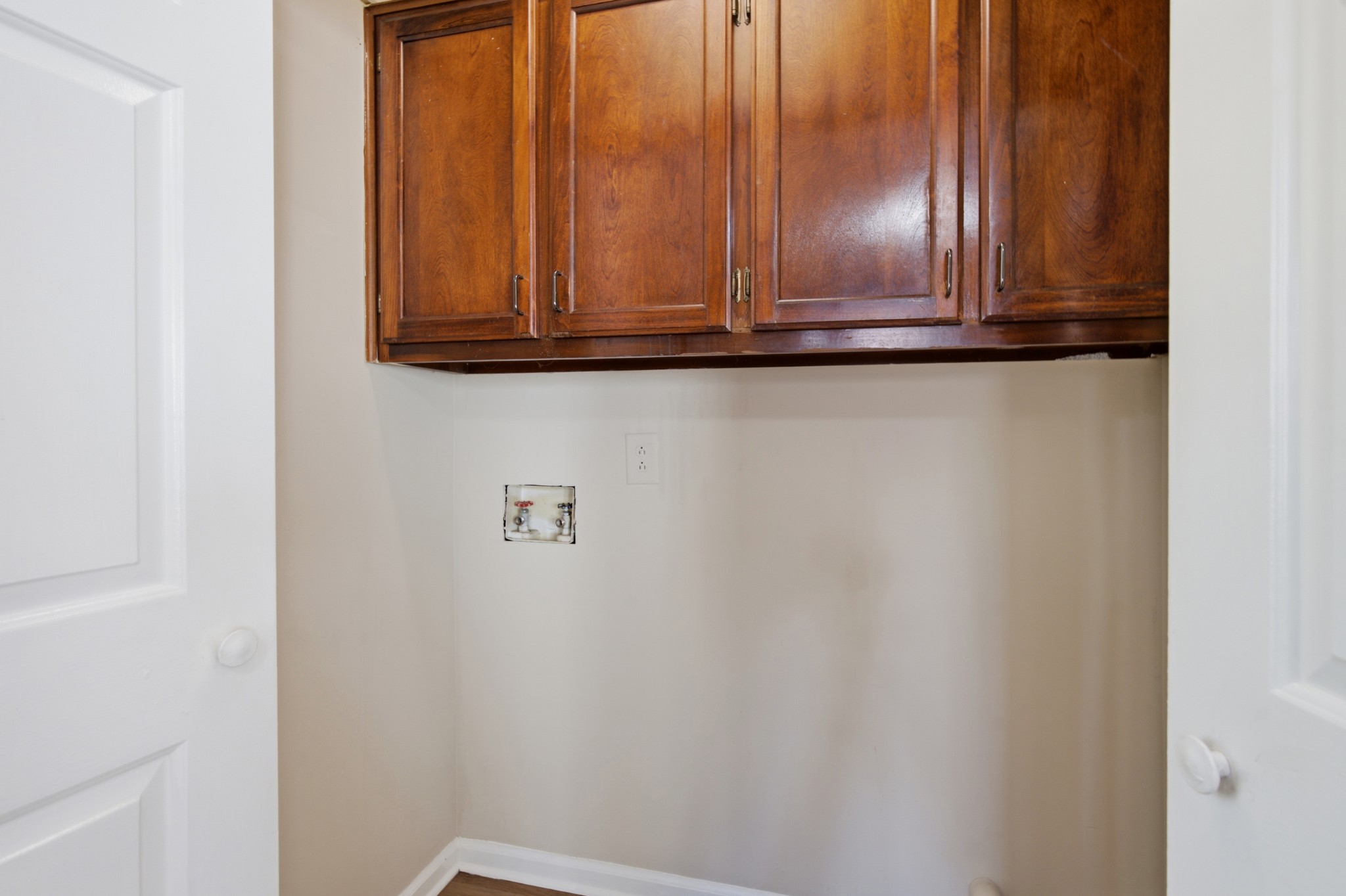 1033 Silver Point Dr Property Photo 34