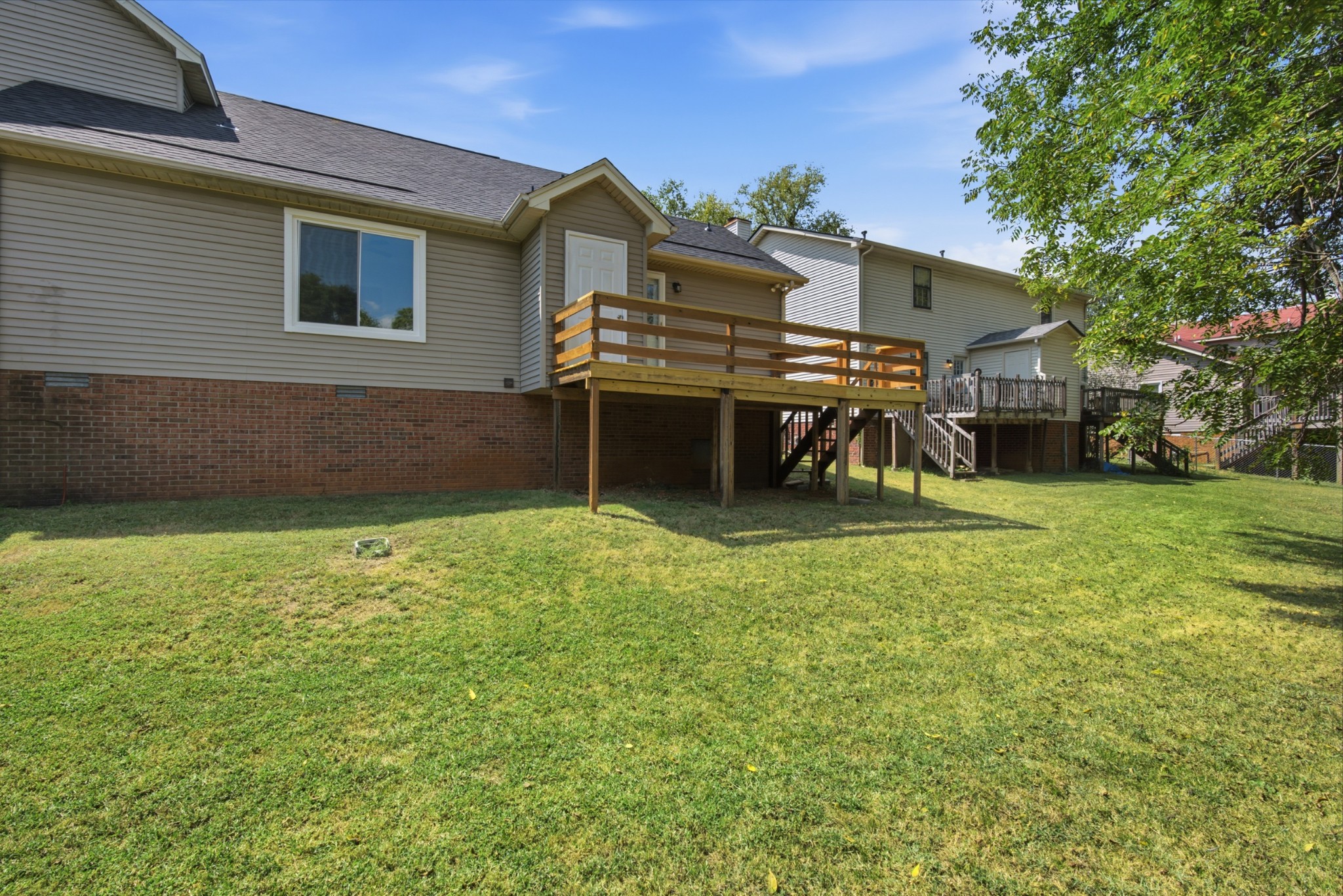 1033 Silver Point Dr Property Photo 36