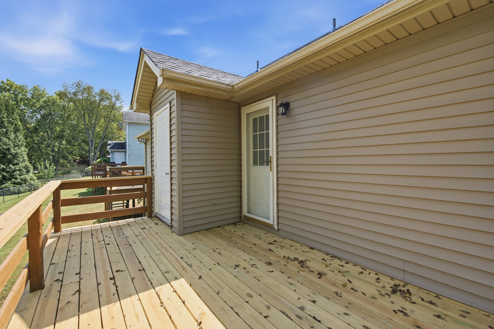1033 Silver Point Dr Property Photo 40