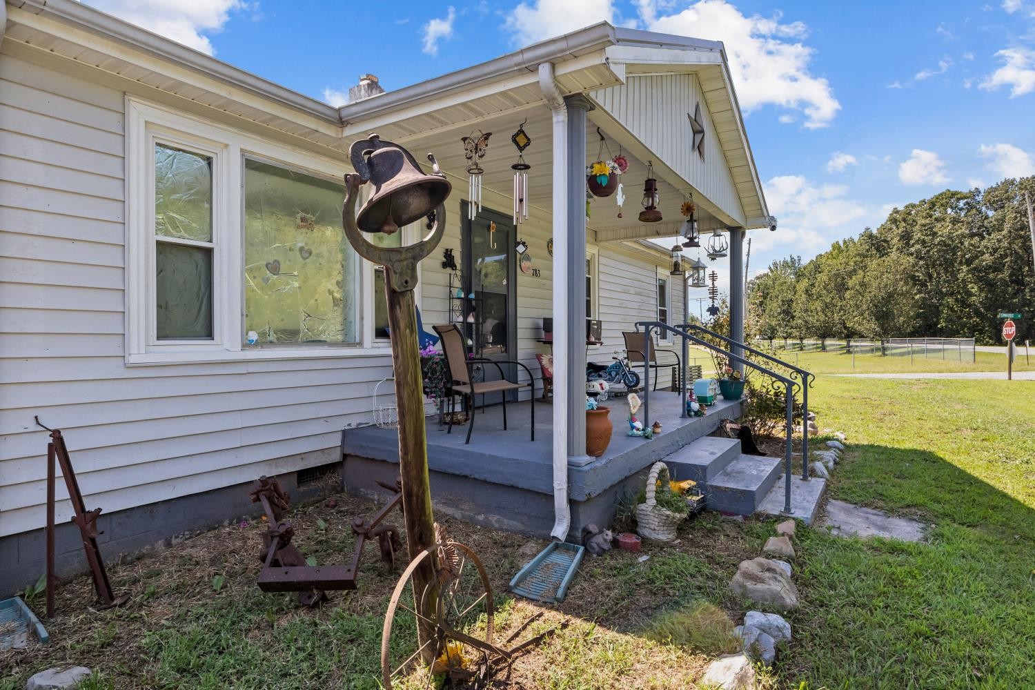 783 Saint Patrick St Property Photo 3