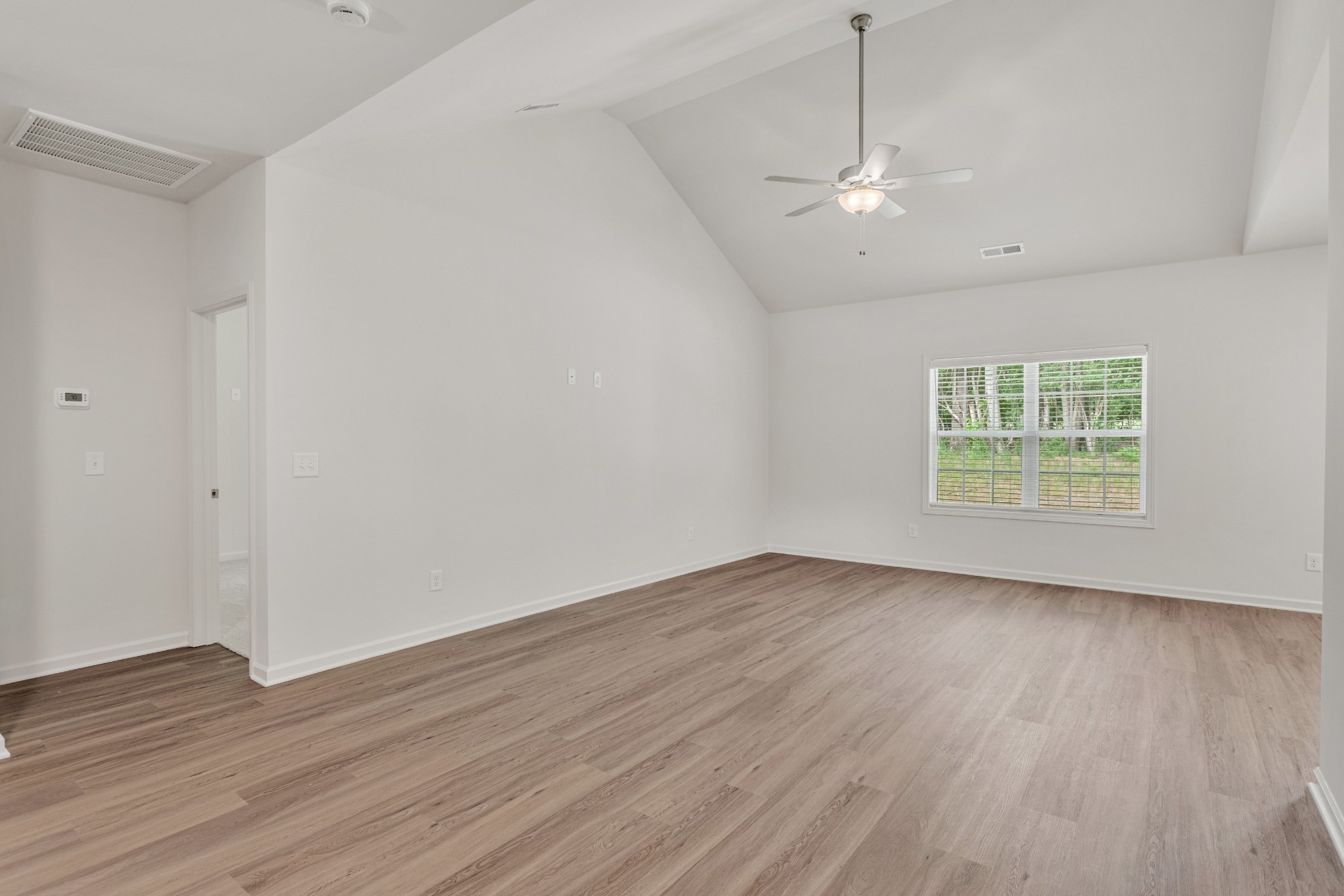 7112 Hall Rd Property Photo 10