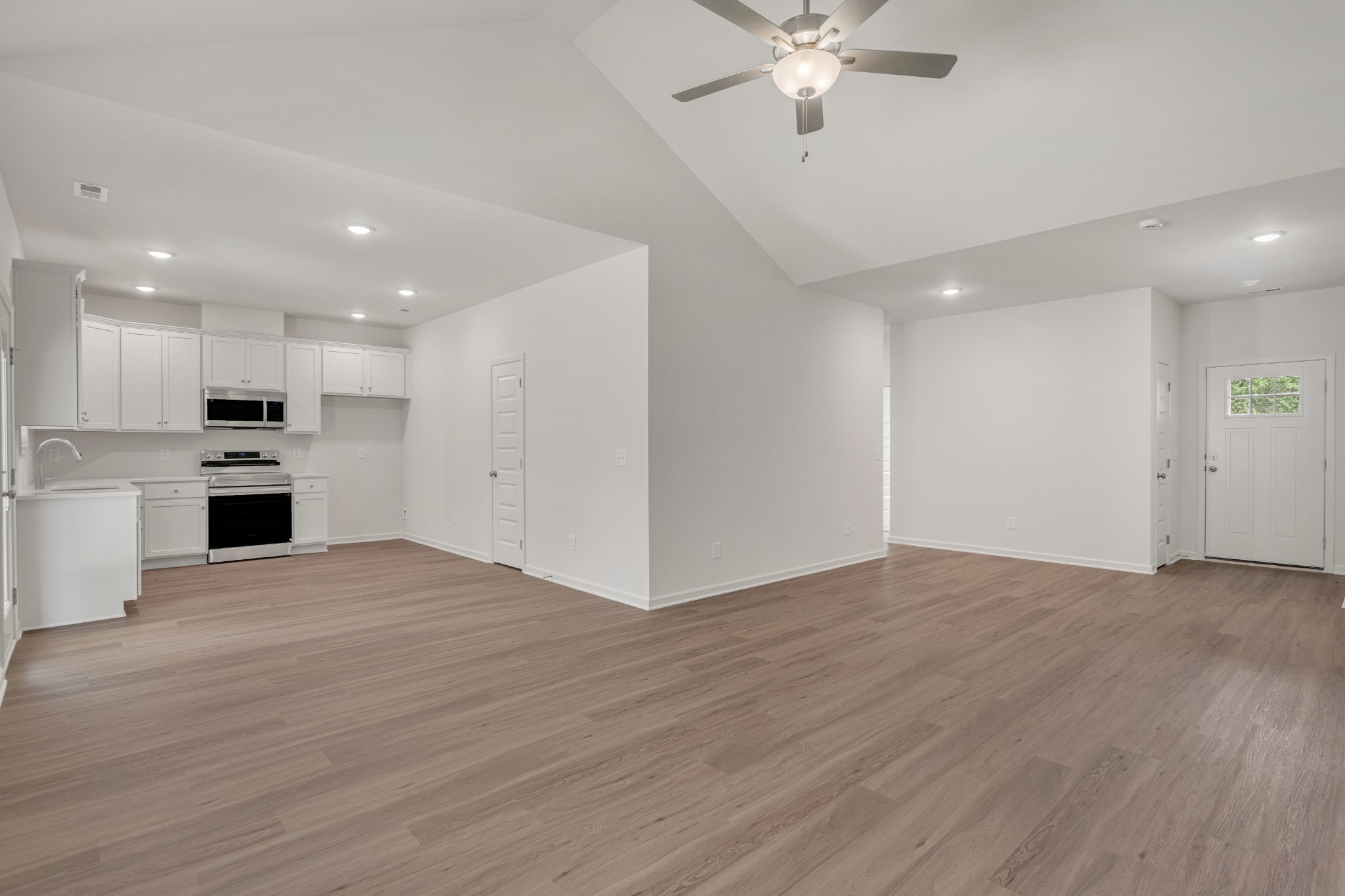 7112 Hall Rd Property Photo 12