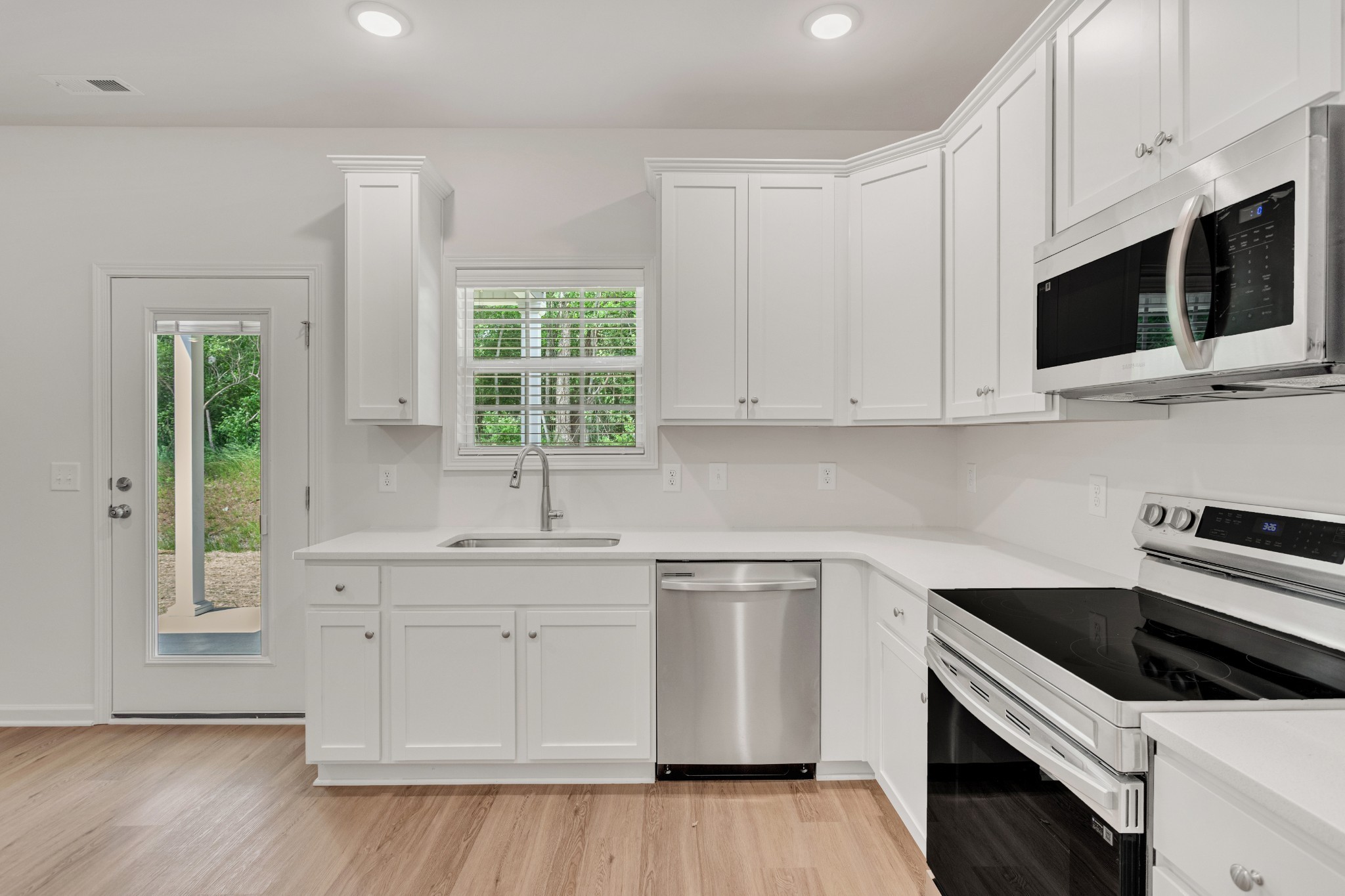7112 Hall Rd Property Photo 16