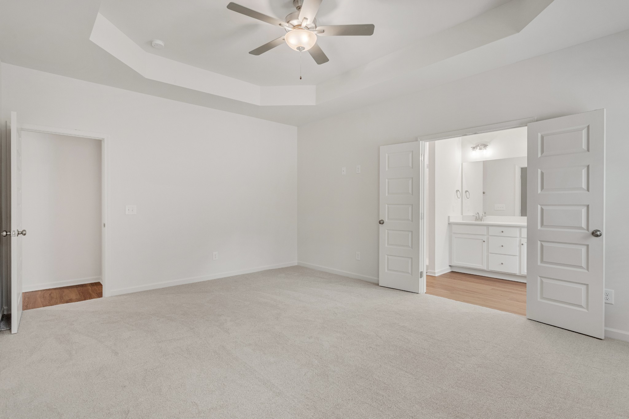 7112 Hall Rd Property Photo 20